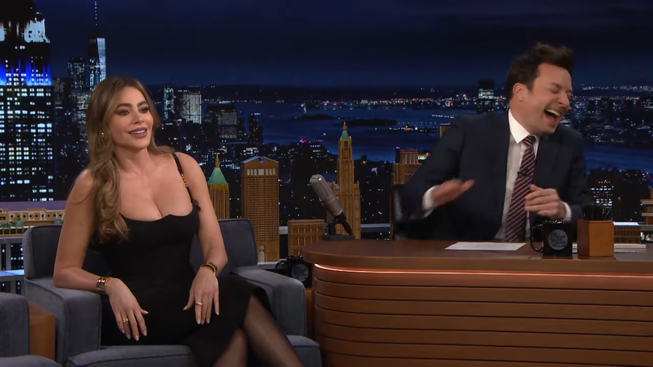 Fallon reacts to Vergara’s hilarious cocaine story slip-up