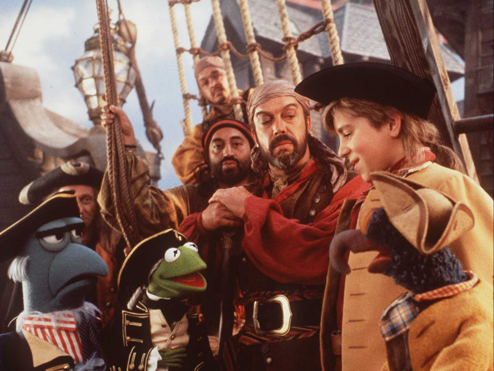 ‘Muppet Treasure Island’ saw Curry act opposite a cast of puppets