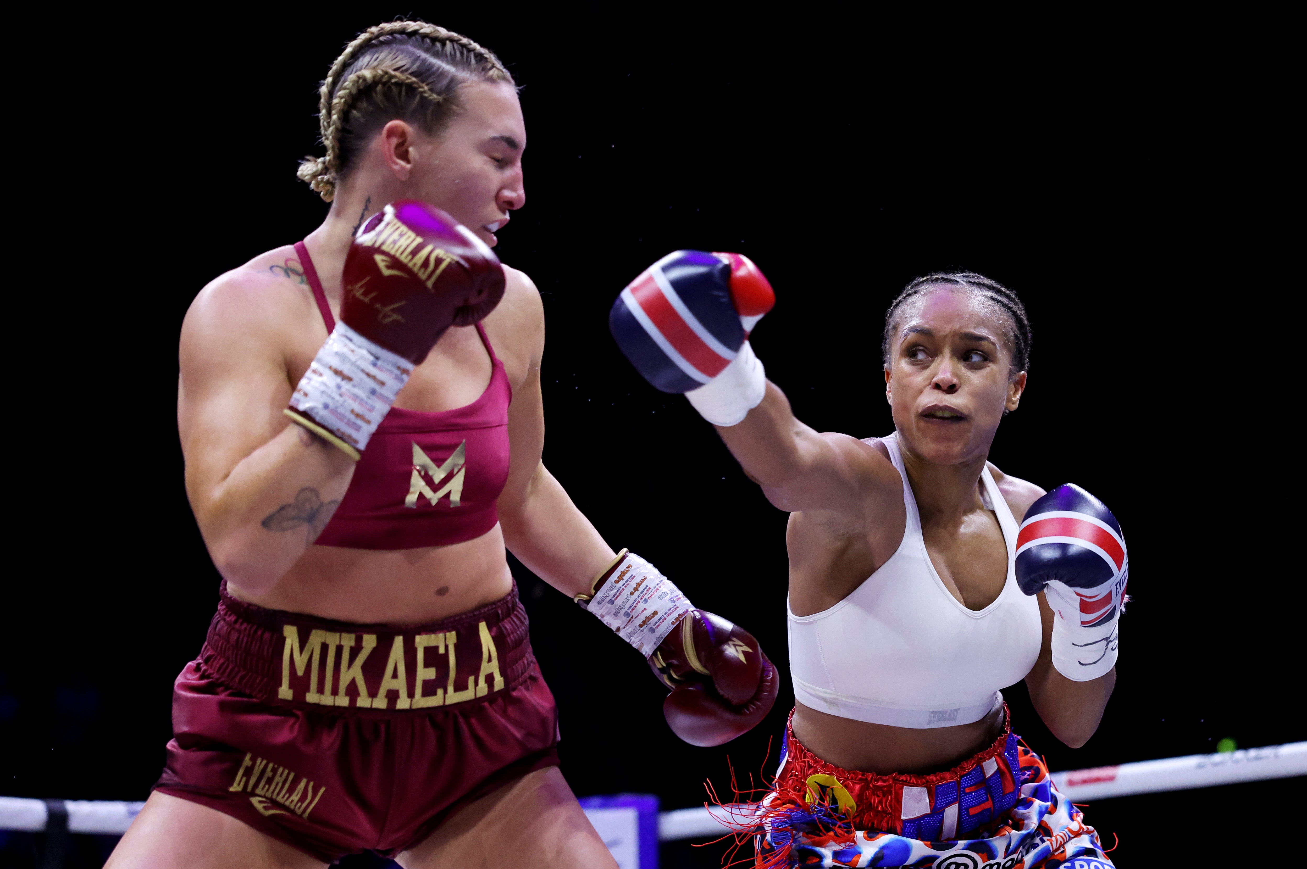 Natasha Jonas (right) and Mikaela Mayer during their welterweight title fight