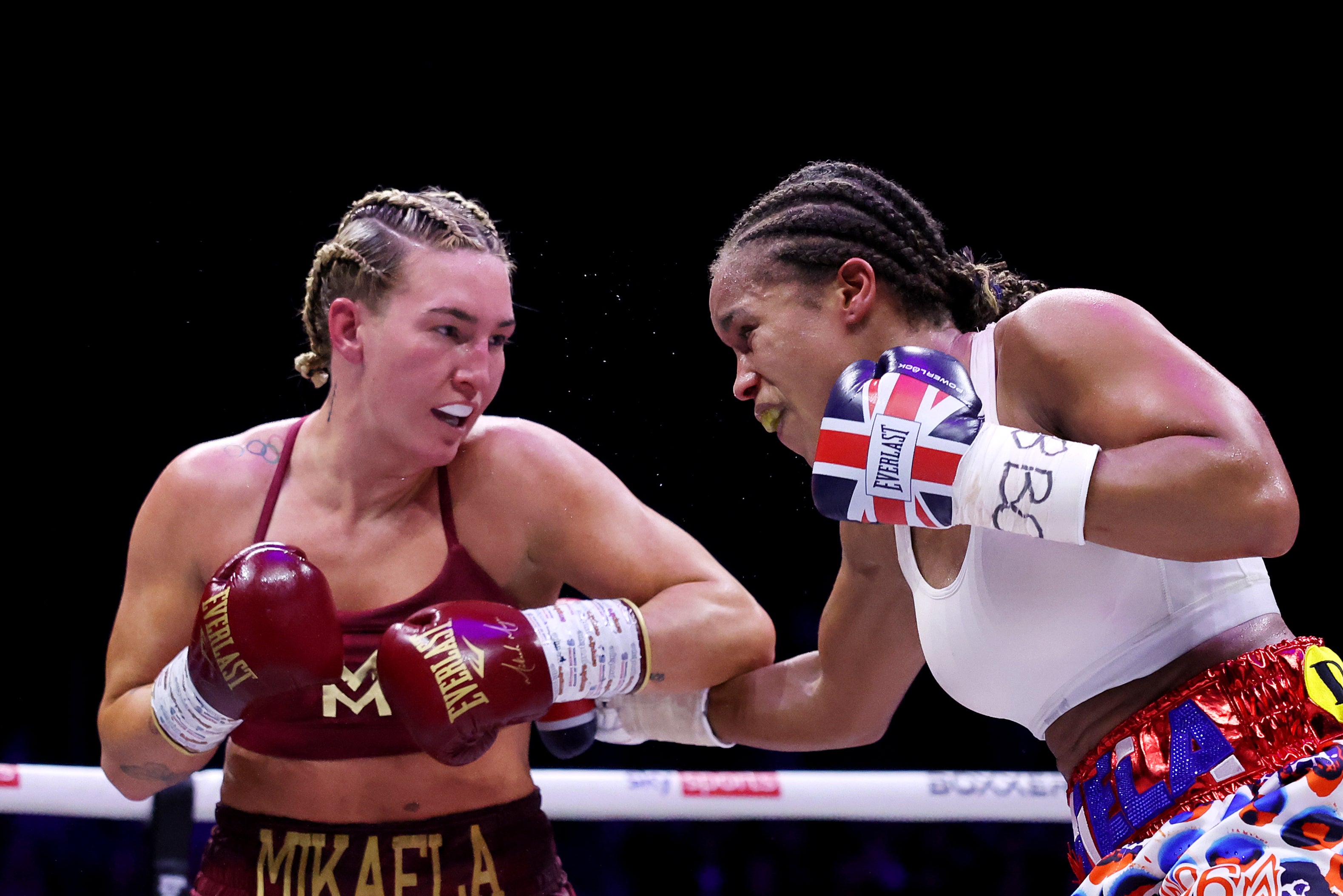 Natasha Jonas edges past Mikaela Mayer to retain world title in thrilling clash