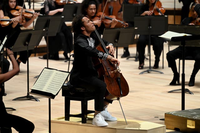 <p>Sheku Kanneh-Mason, 25, who played at Duke and Duchess of Sussex’s 2018 wedding, missed a show after his cello was denied boarding </p>