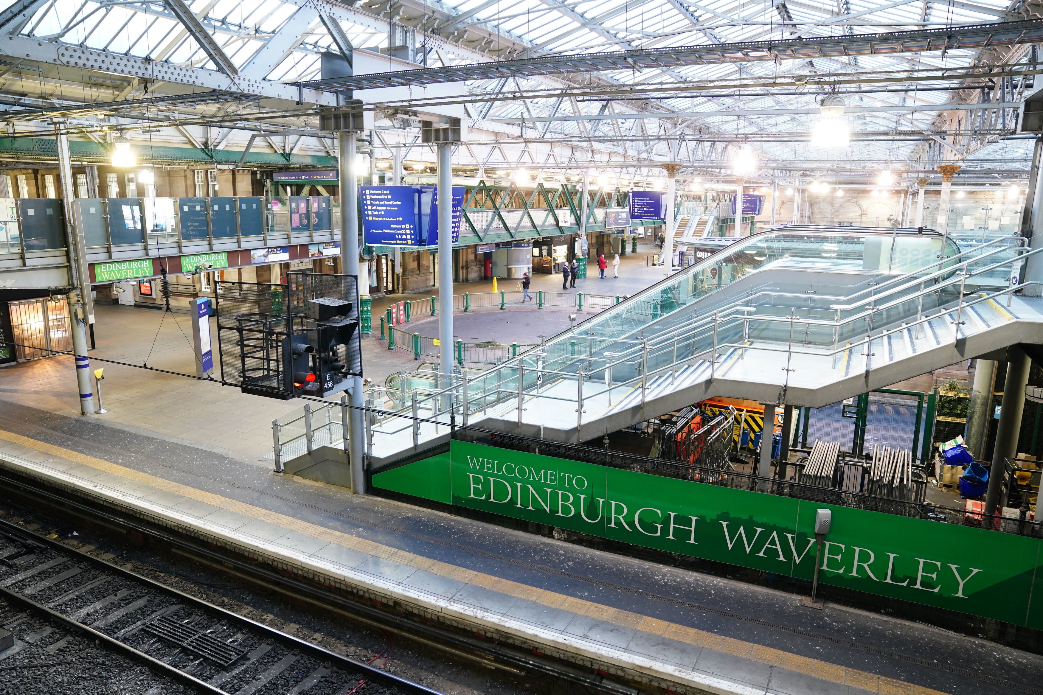 Following the impact of Storm Isha, the UK is now facing Storm Jocelyn with severe weather leading Scot Rail to suspend services until at least noon on Tuesday - here’s the scene at Edinburgh Waverley train station