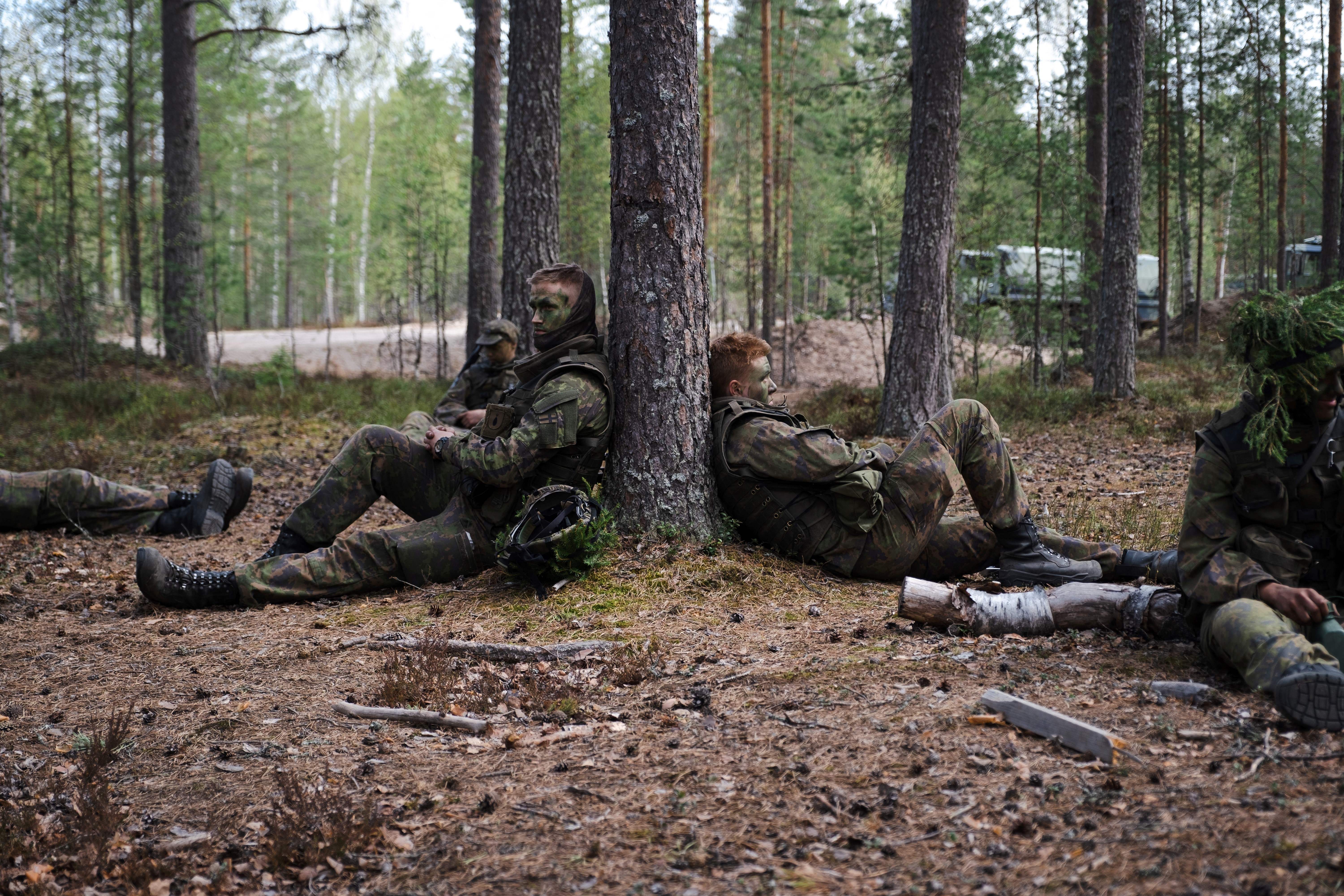 Finnish conscripts take some time out of their training