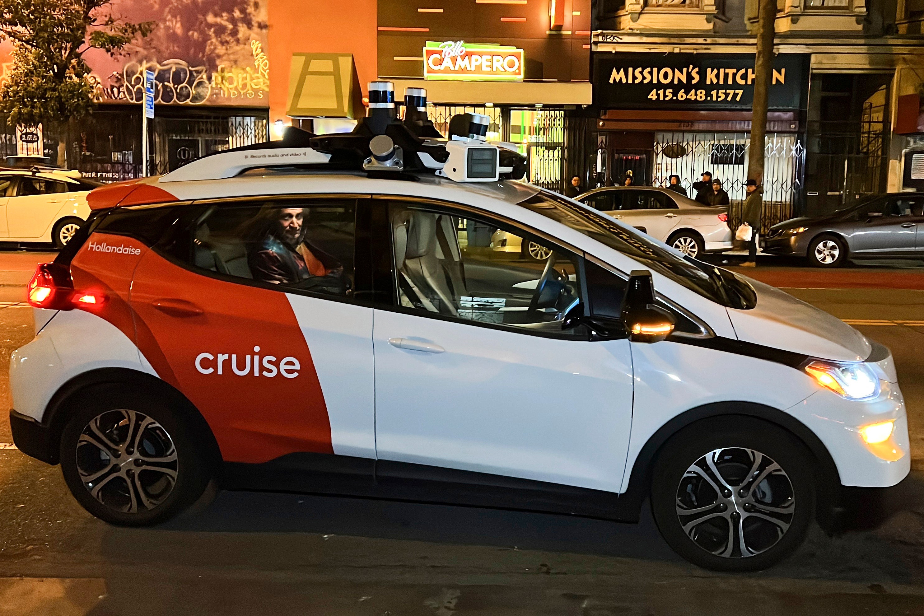 General Motors and Uber have announced plans this week to bring driverless cars to US roads in 2025