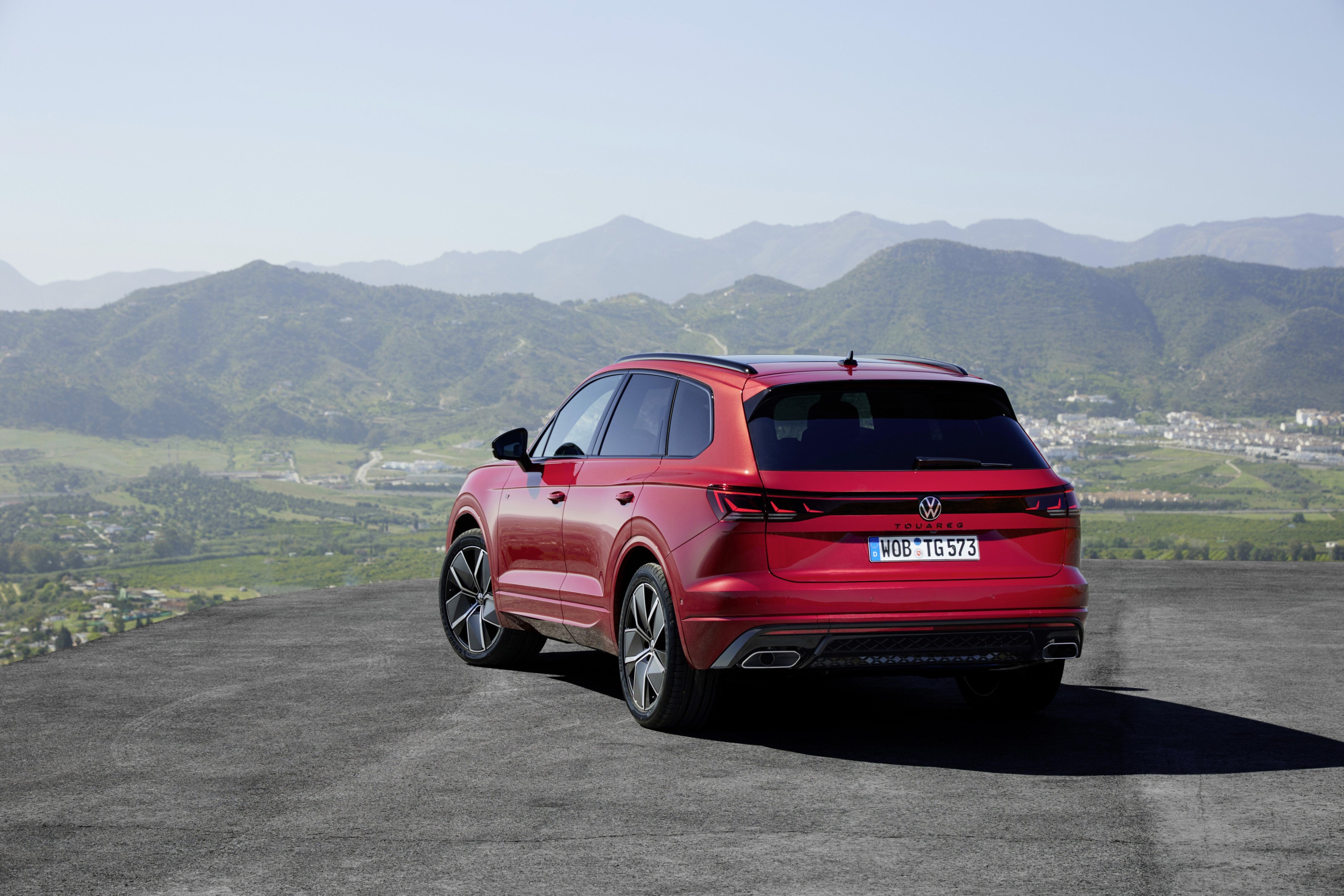 The survival of a diesel option on a large Volkswagen SUV is something of a minor miracle