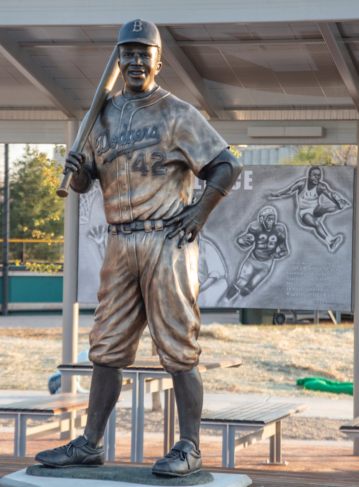 Jackie Robinson Statue Stolen