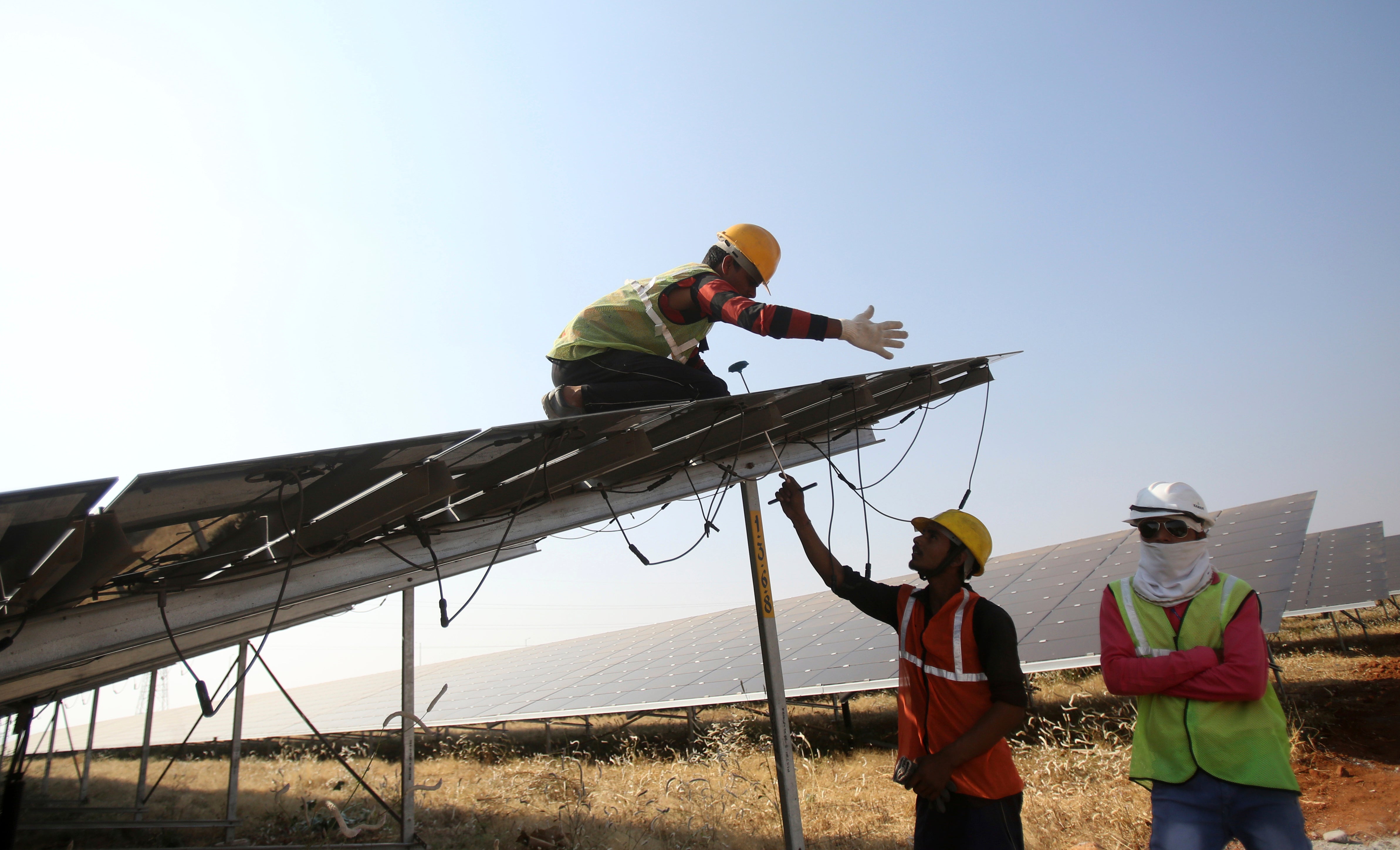 India New Renewables Decline