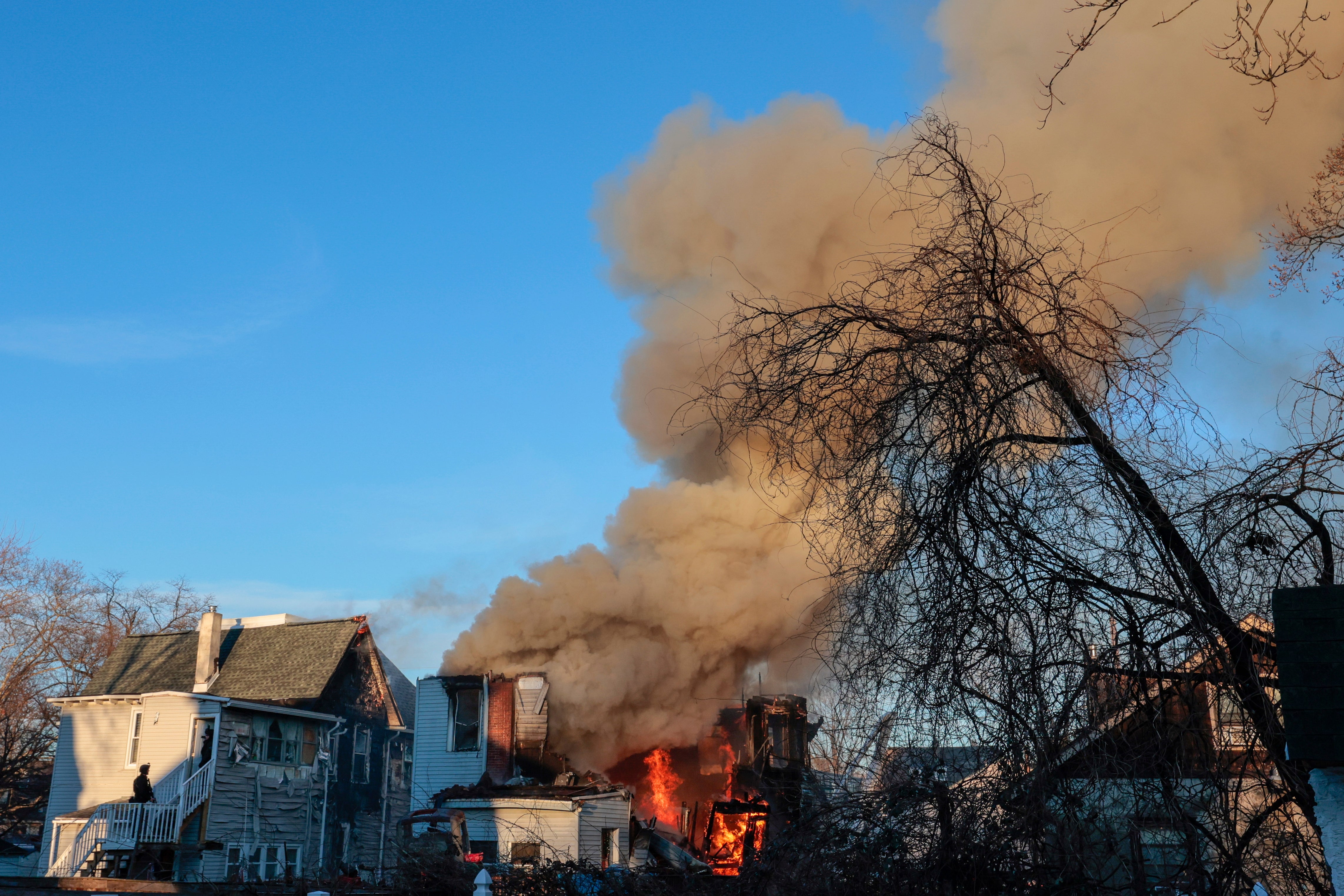 Officers Wounded House Fire