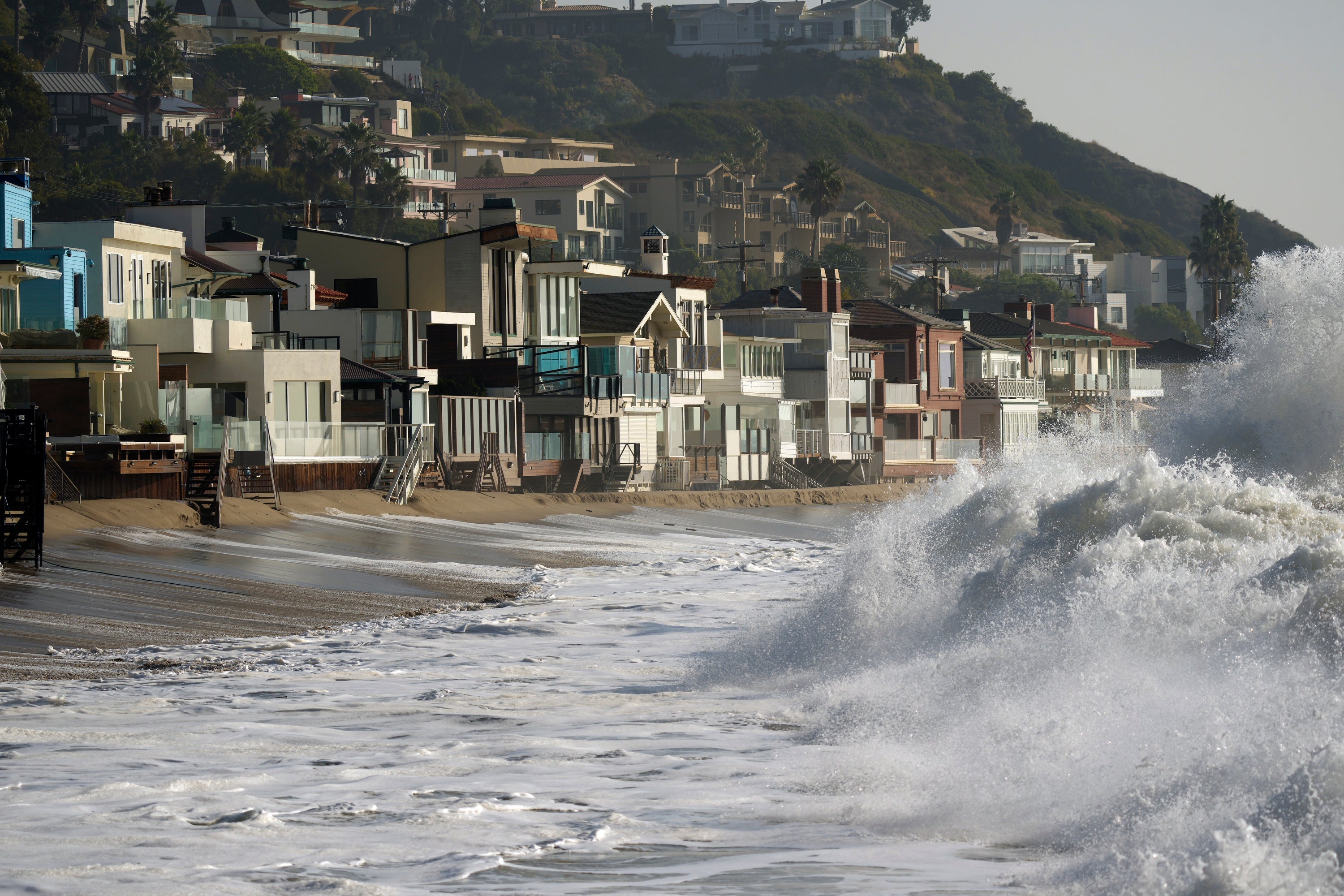 The Puente Hills thrust fault runs beneath downtown Los Angeles and Orange County – two highly populated areas