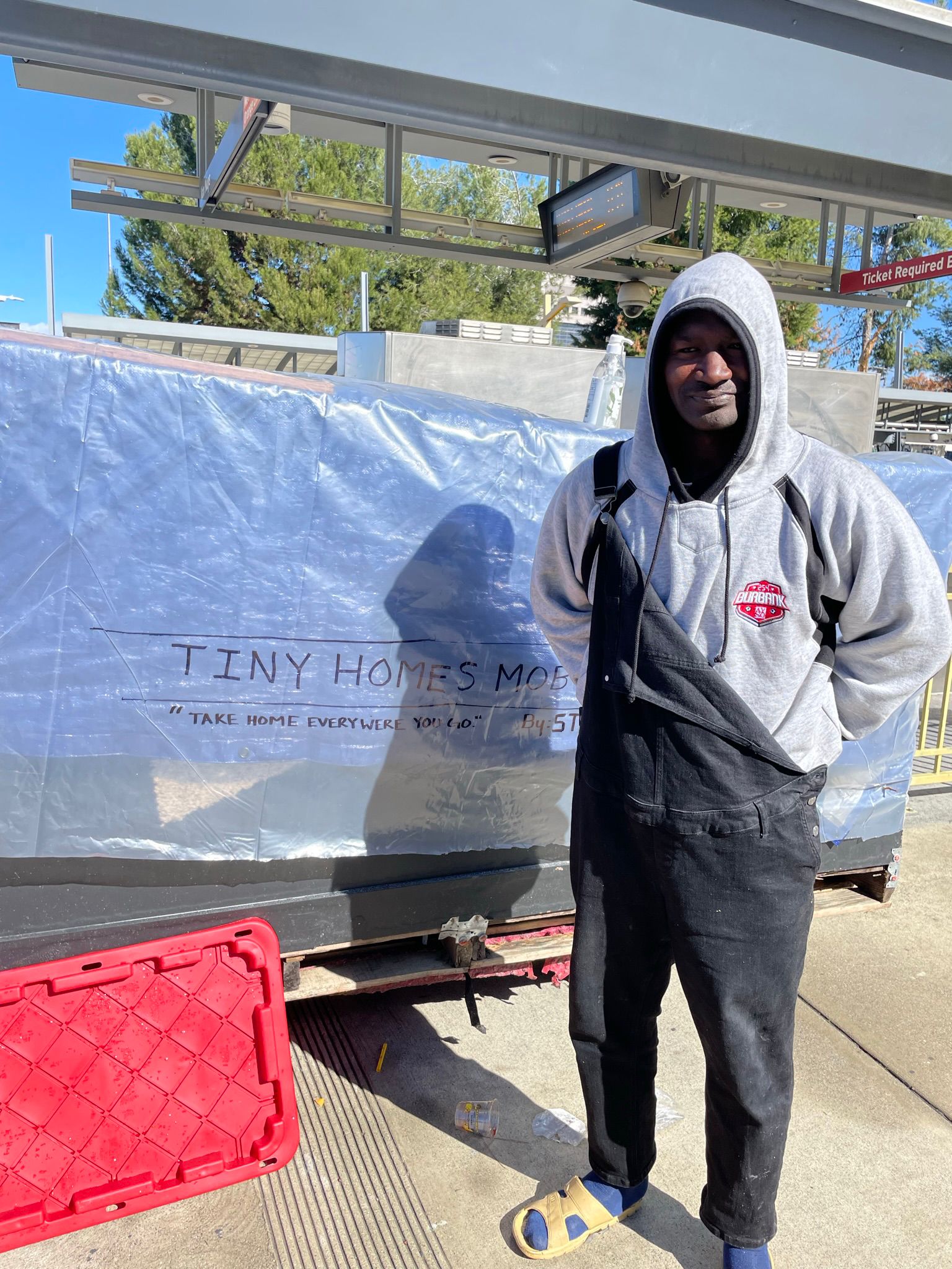 Ron, 37, a ‘builder extraordinaire’ built a makeshift shelter on wheels to last out the storm