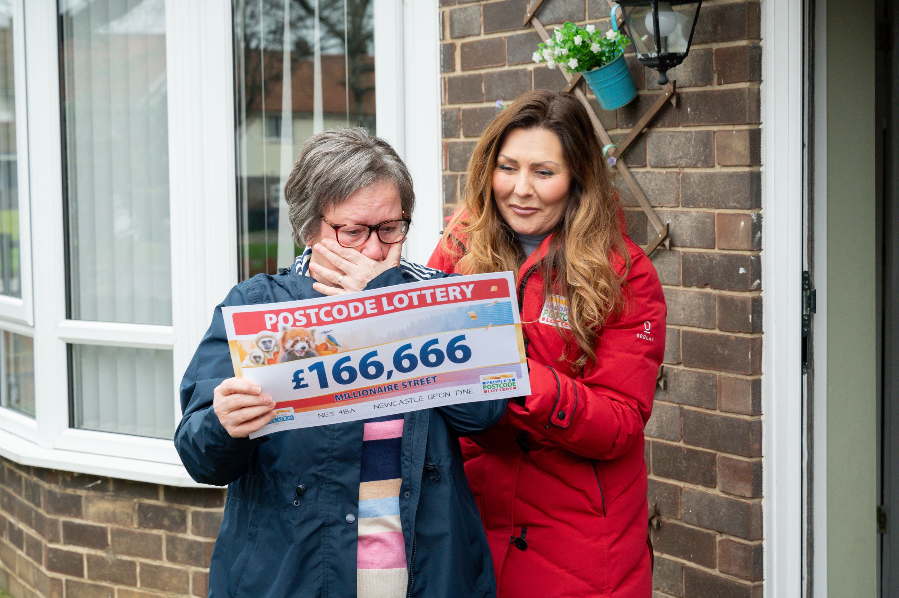 Christine Hedley shows emotion as she’s told she has won £166,666 - while her husband Tony won the same amount