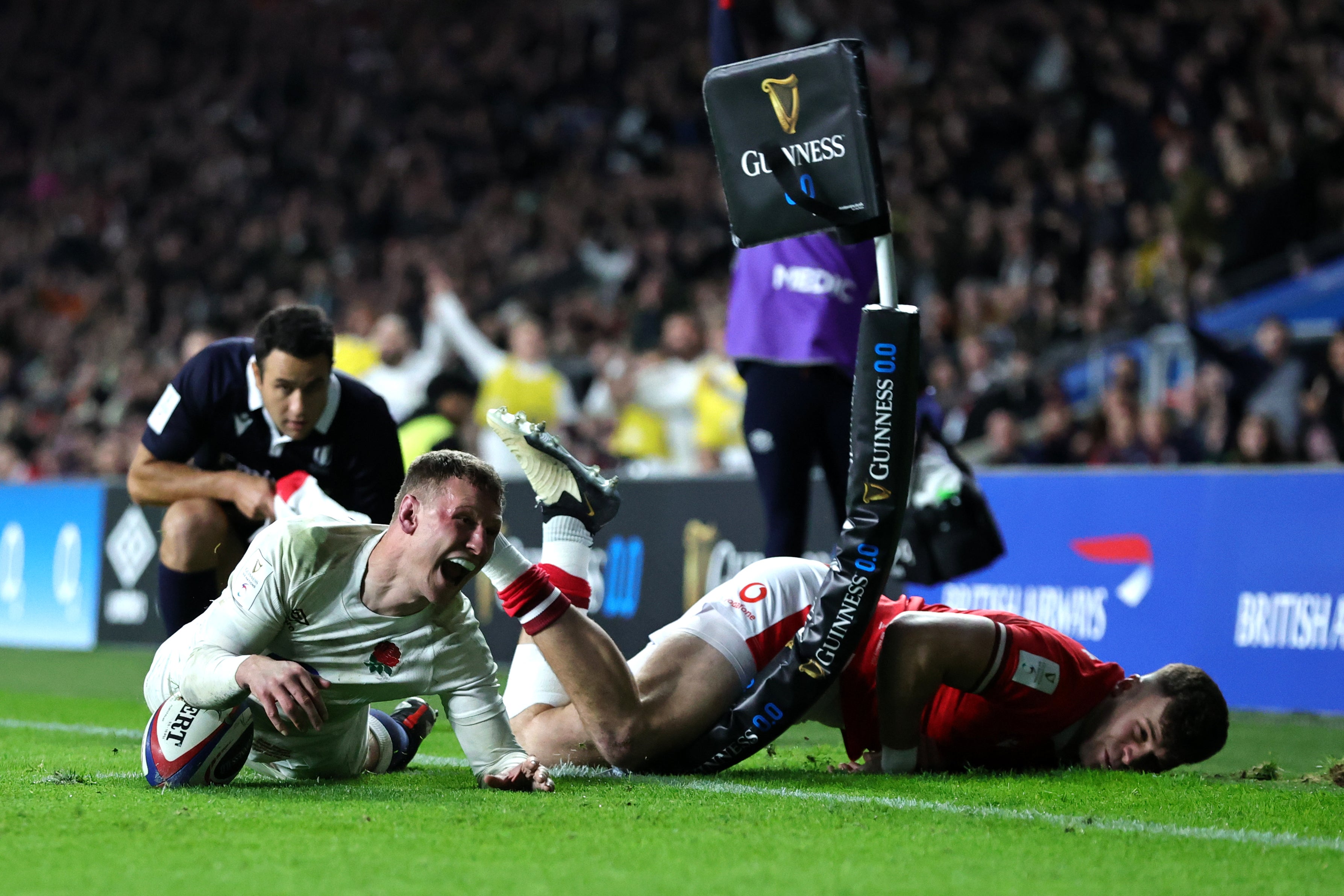 Fraser Dingwall scored late on to help England to victory