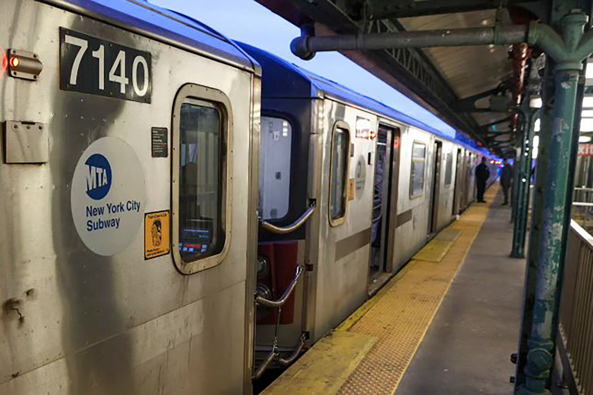 One killed and five wounded in shooting at subway station in The Bronx