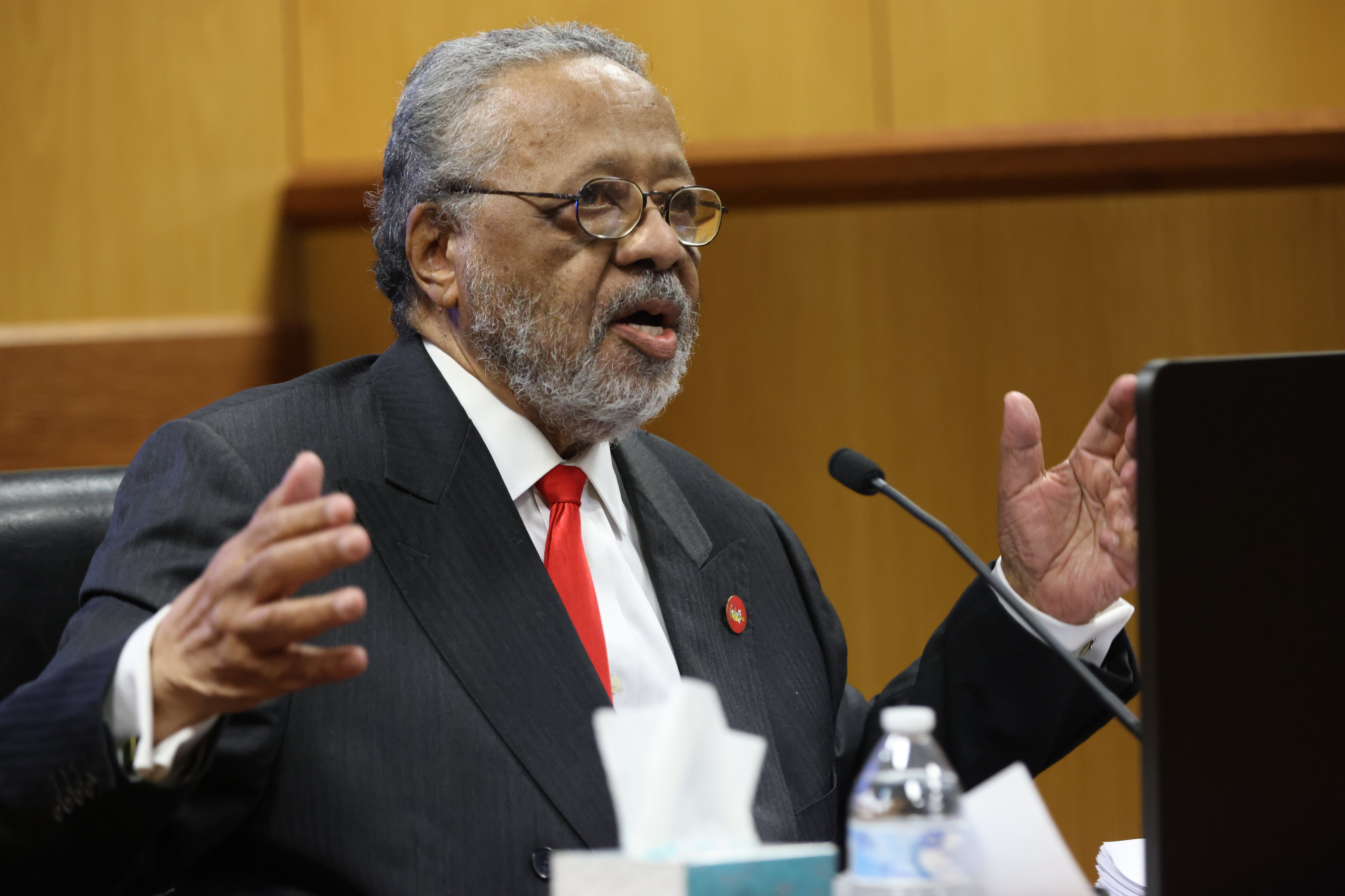 Fani Willis’s father John Clifford Floyd III testifies on 16 February