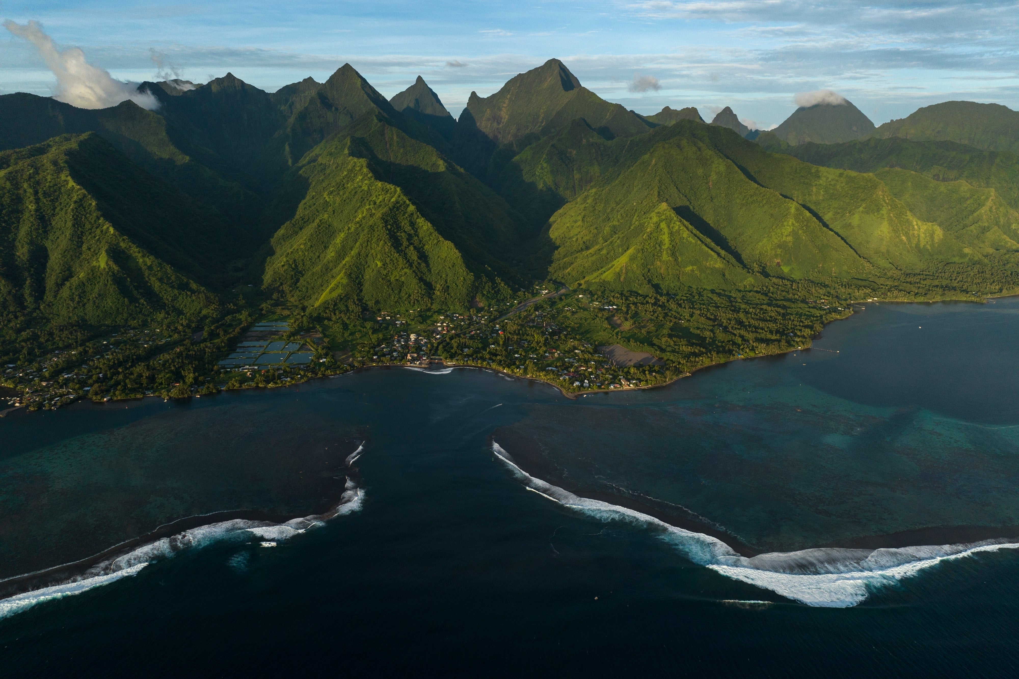 Olympics Tahiti Surfing Environment