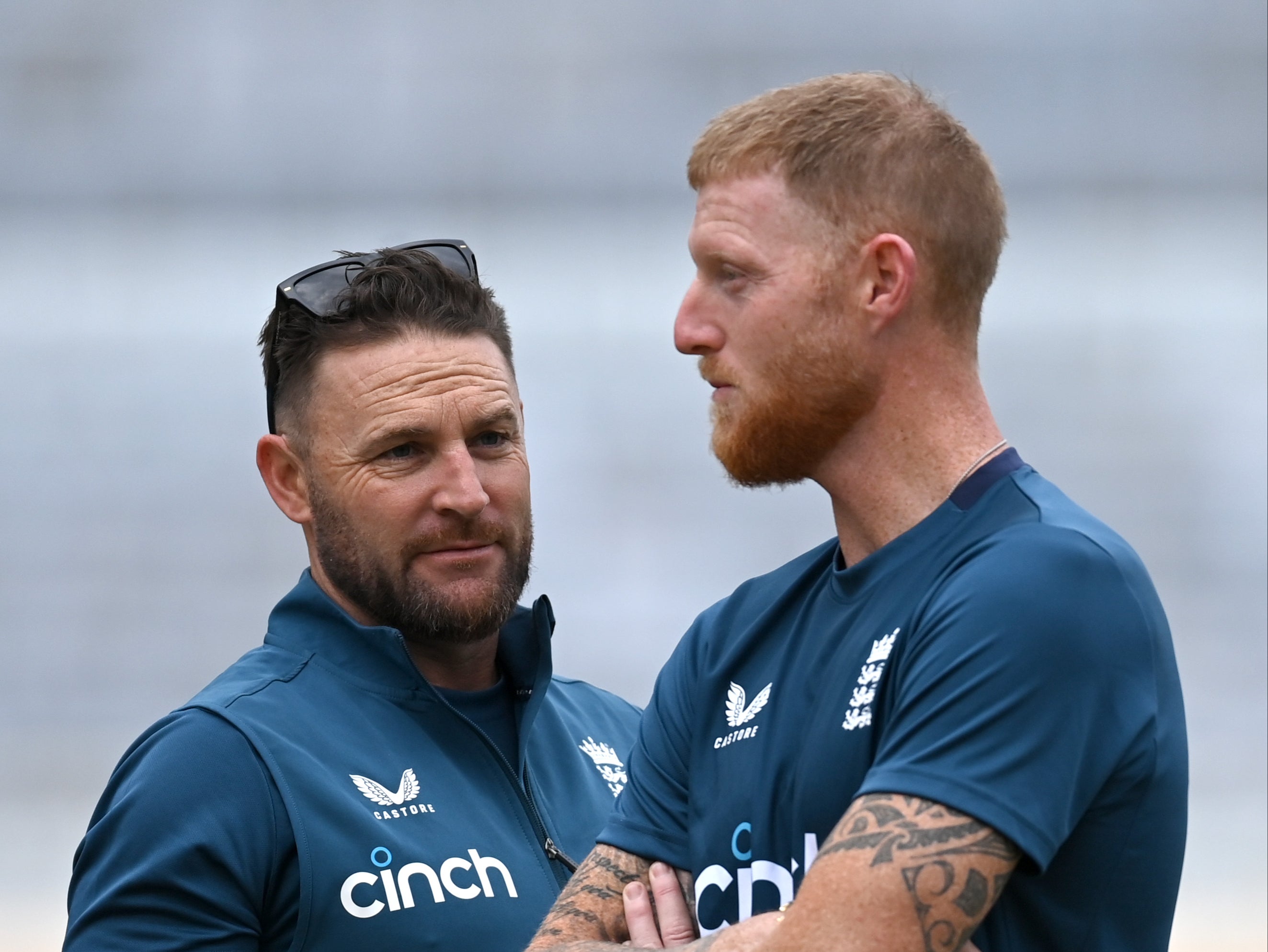 Stokes speaks with coach Brendon McCullum at JSCA International Stadium Complex