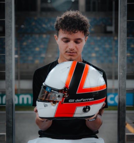Lando Norris pays tribute to ‘dear friend’ Gil de Ferran with signature helmet at F1 testing