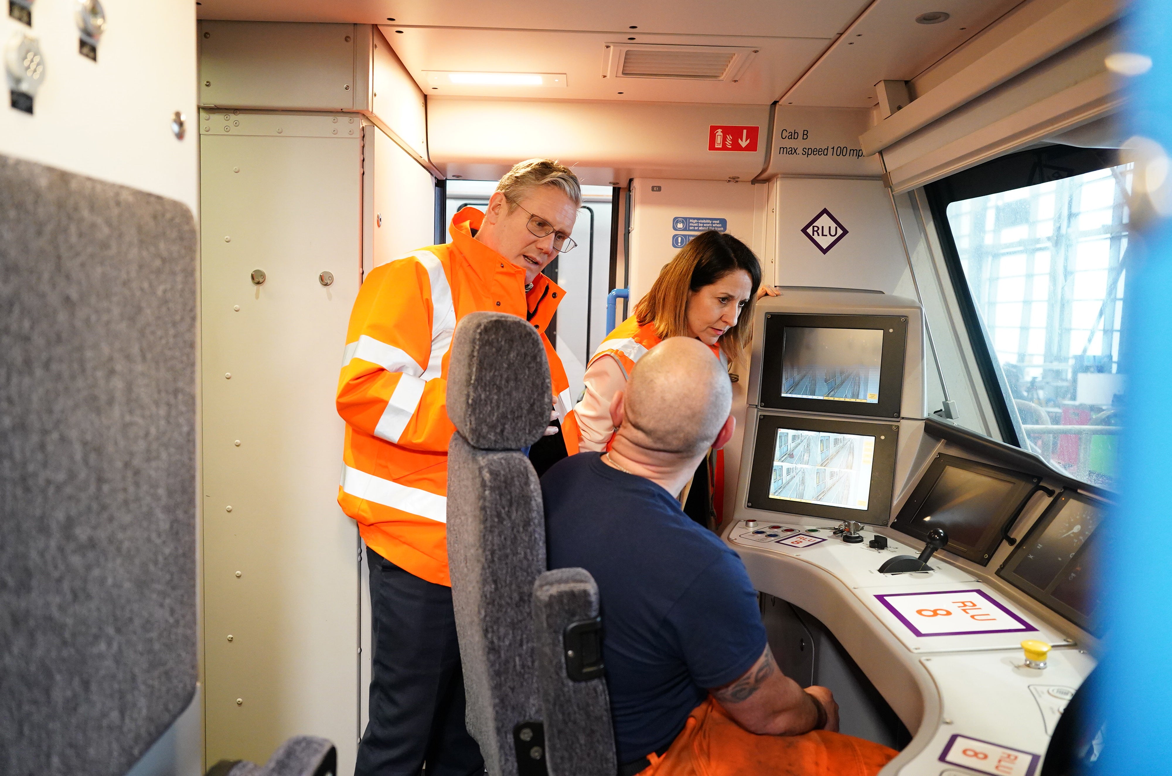 Keir Starmer and Liz Kendall are seeking to stave off a mass rebellion