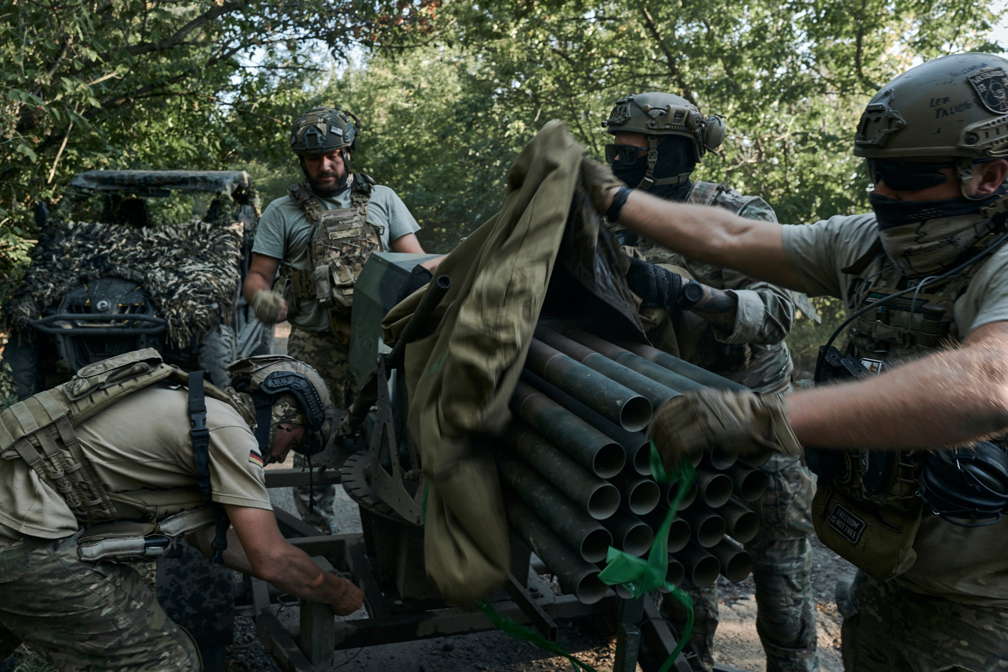 Ukrainian soliders on the front line