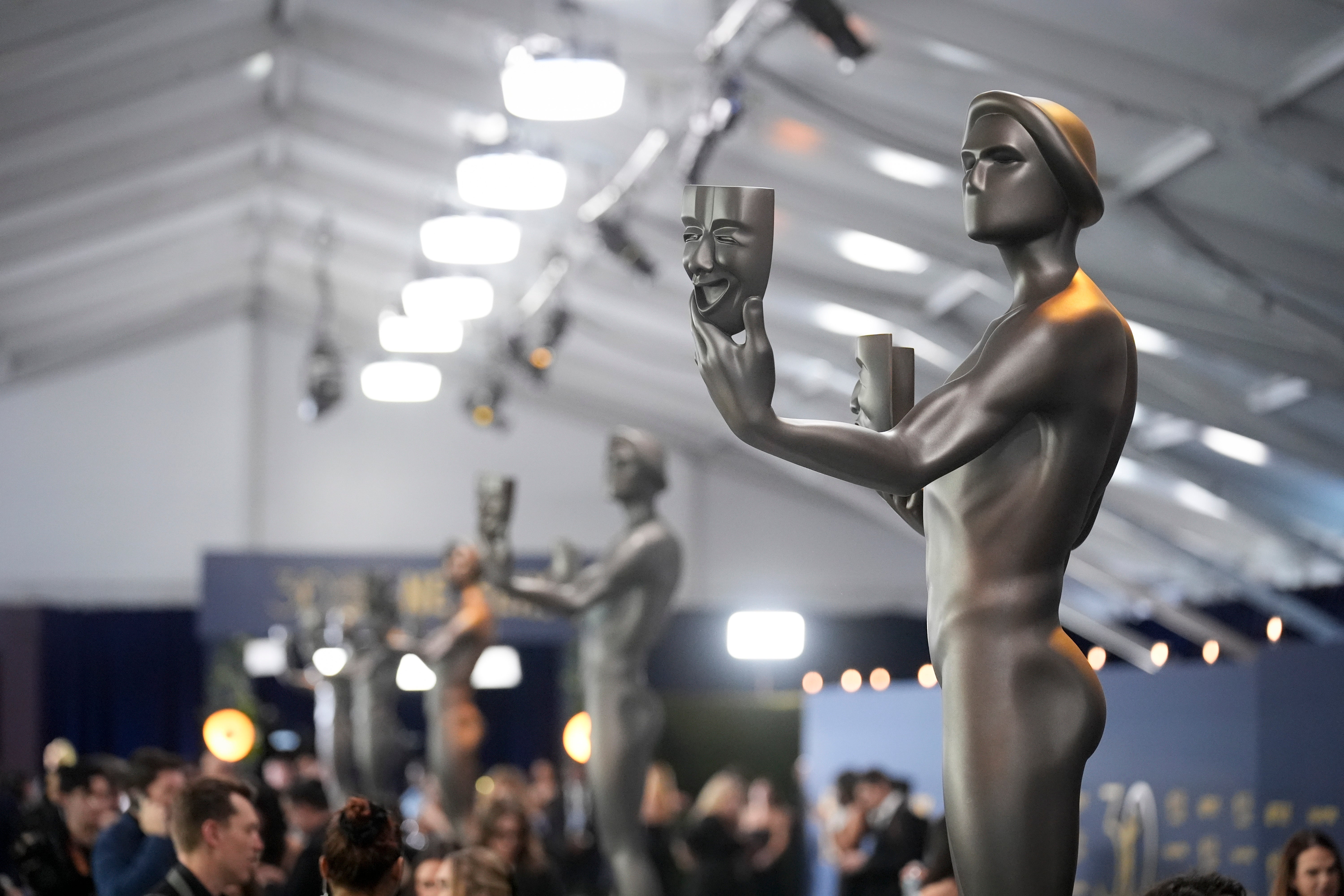 30th Annual SAG Awards - Red Carpet