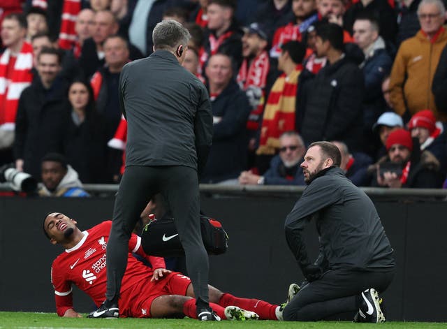 <p>Ryan Gravenberch had to leave the field after just 27 minutes of the Carabao Cup final</p>