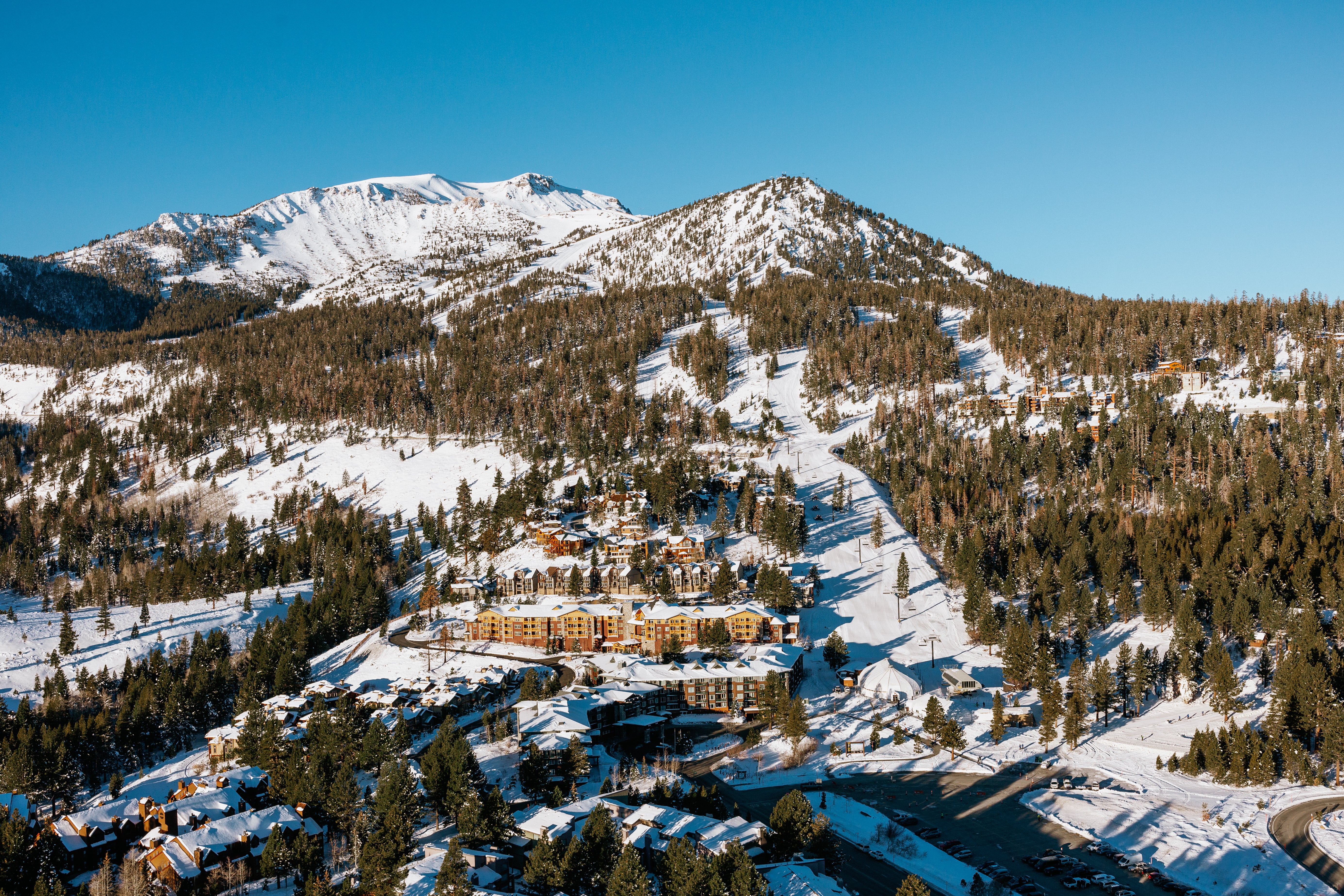 Mammoth Mountain is one of the largest ski areas close to Los Angeles