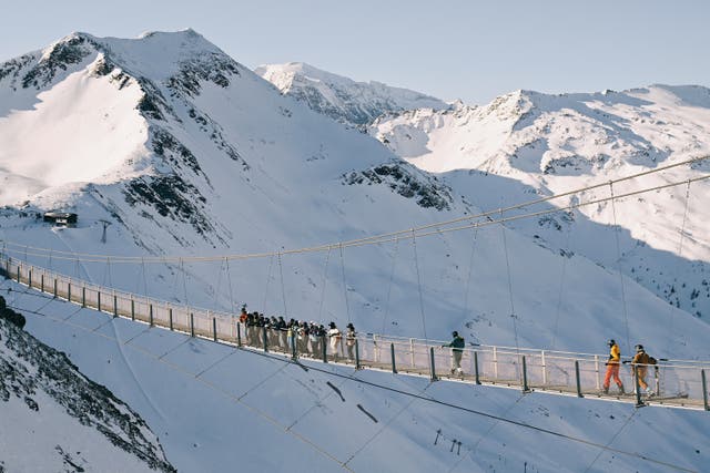 <p>Panoramic views from the Bad Gastein suspension bridge </p>