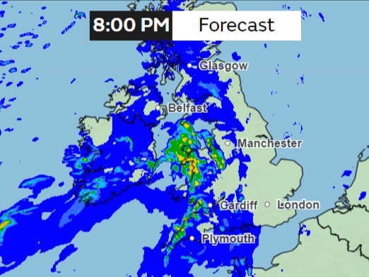 By 8pm, rainfall can get heavier in Wales, with up 8mm per hour expected in regions in yellow, and around 4mm per hour in regions in green