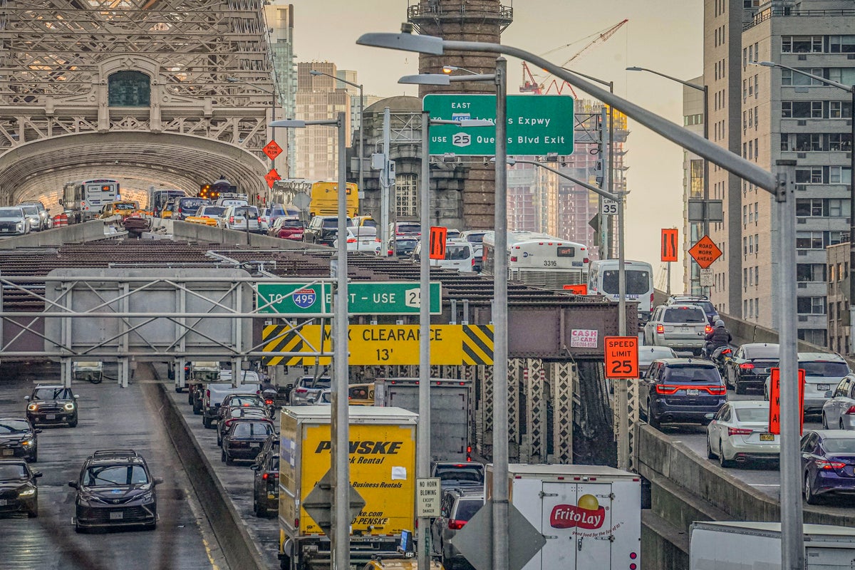 https://static.the-independent.com/2024/02/29/05/Manhattan_Congestion_Tolls_68933.jpg?width=1200&height=800&crop=1200:800