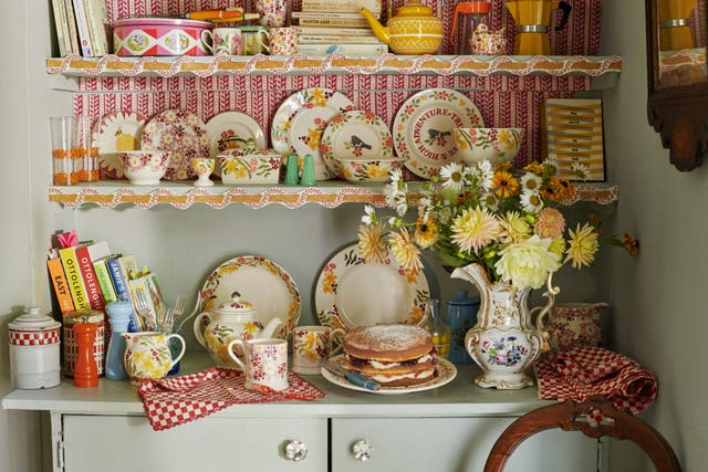 Ways you can imbibe spring homeware schemes (Emma Bridgewater/PA)