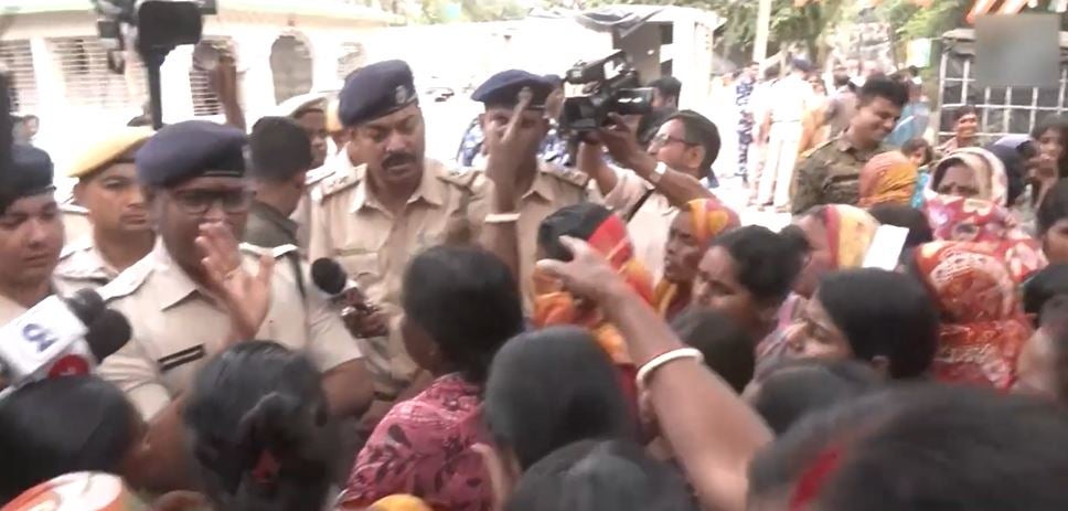 West Bengal women protest