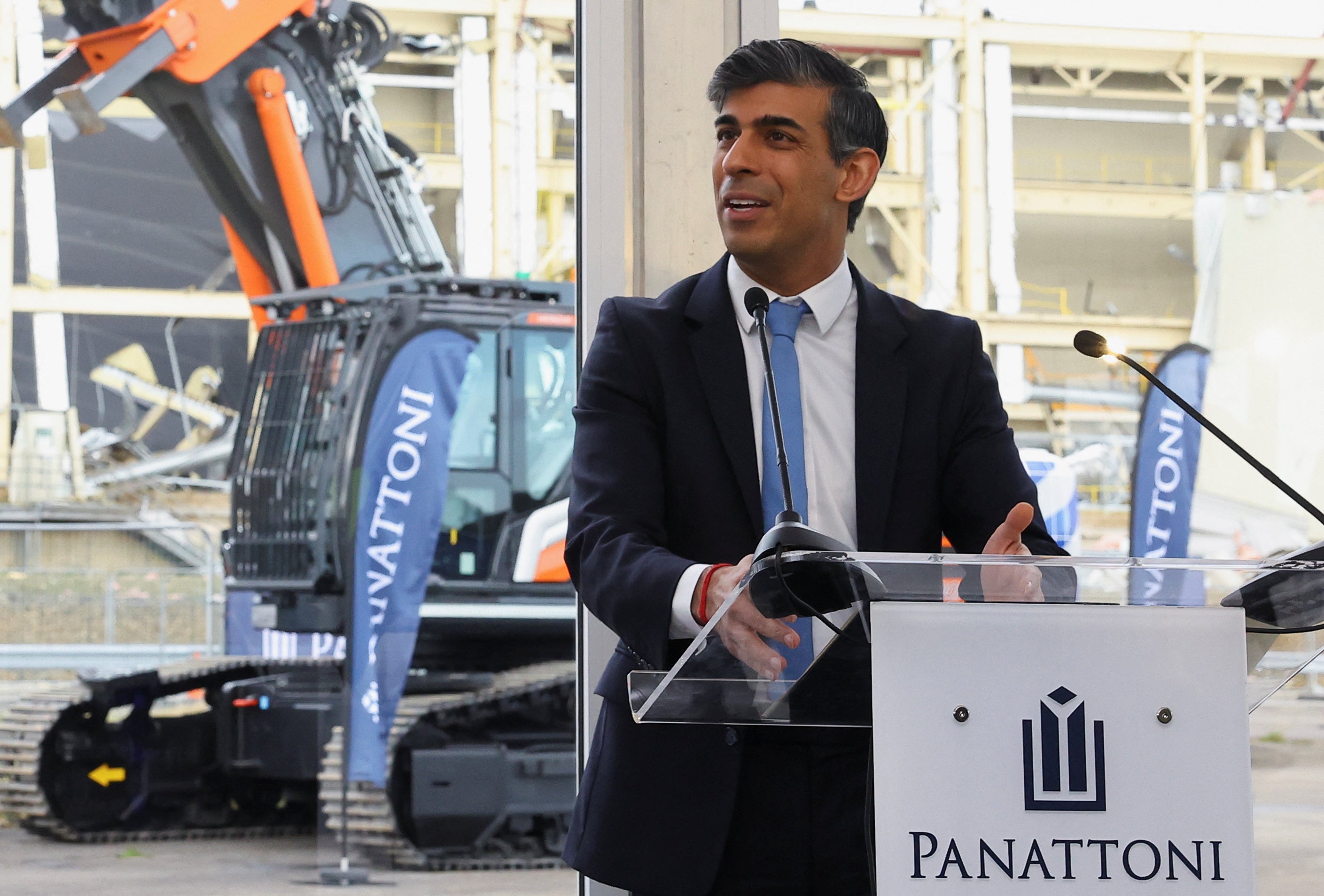 Prime Minister Rishi Sunak delivers a speech to business and construction representatives