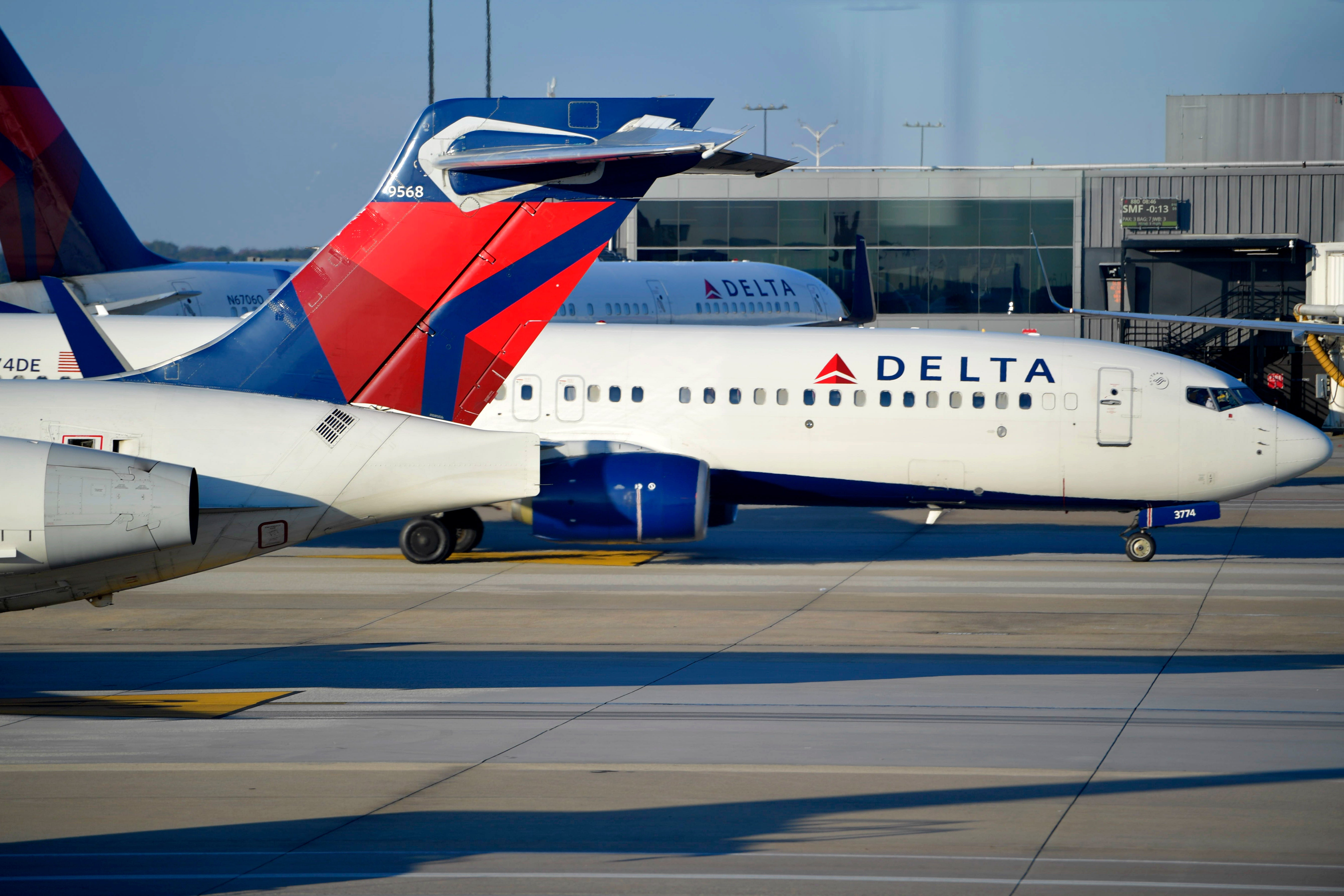 Delta-Checked Bag Fees