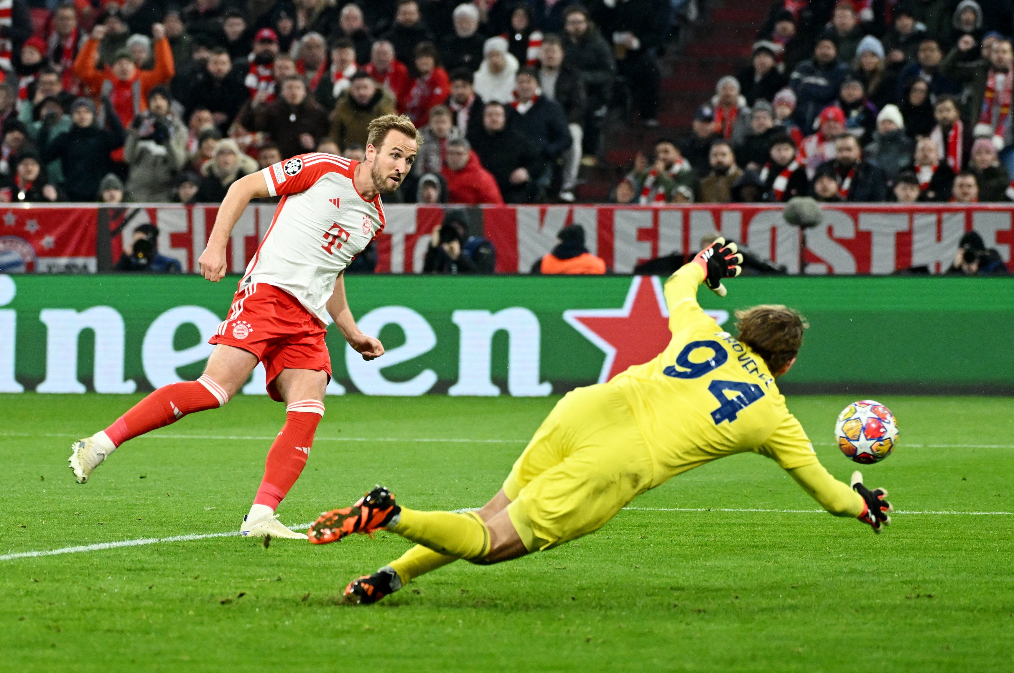 Kane scores Bayern’s third goal against Lazio