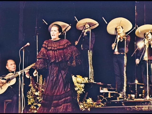 <p>Lola Beltran at the Olympia in Paris, in 1979</p>