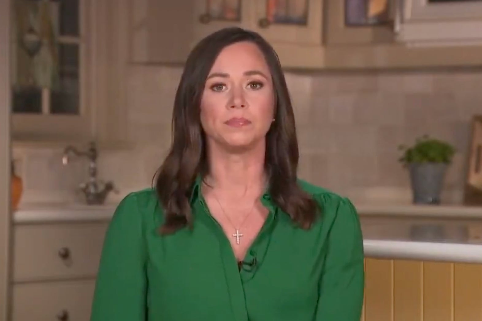 Katie Britt delivered a rebuttal to President Joe Biden’s State of the Union address that was remarkable for its setting, tone and over-the-top facial expressions