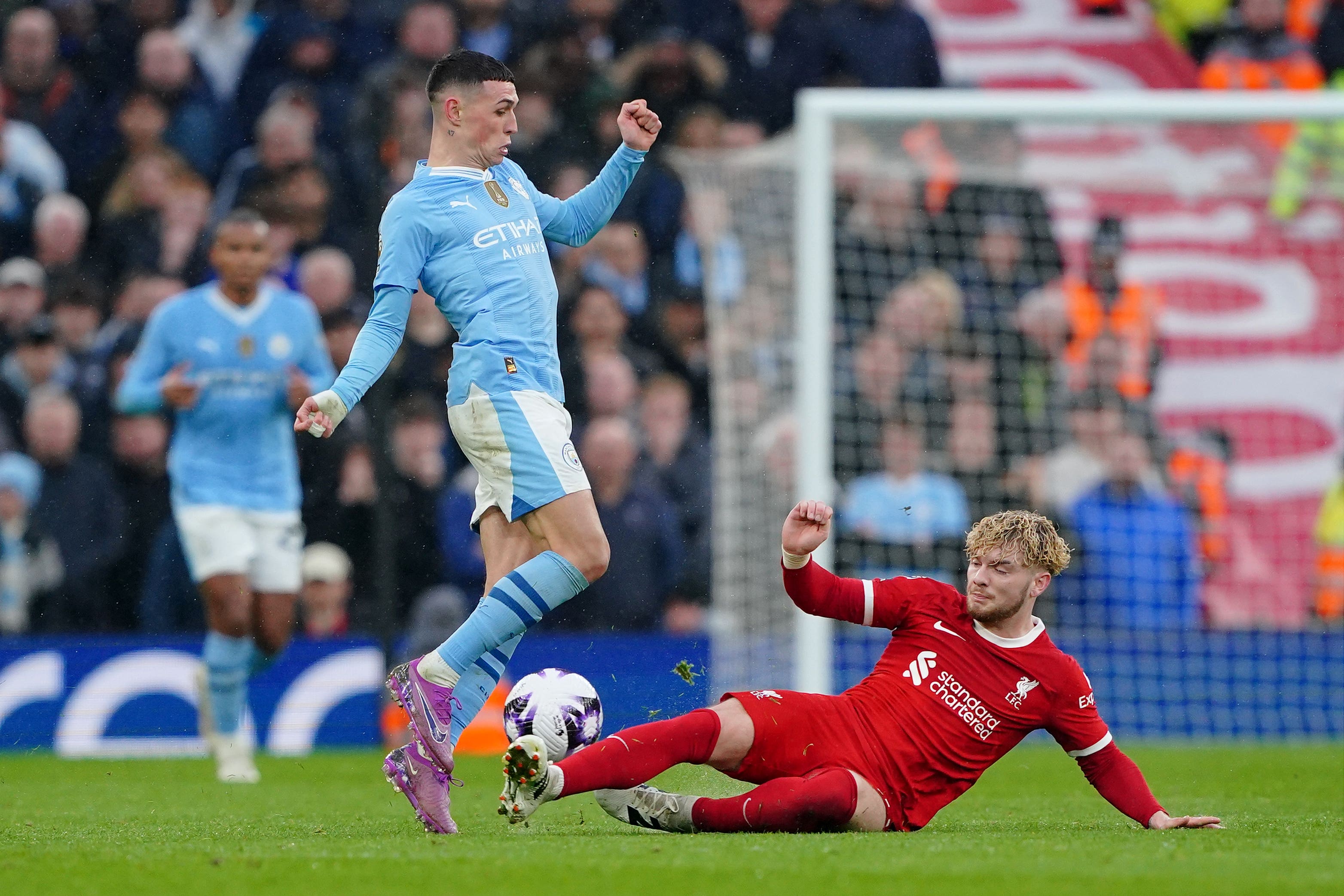 Liverpool and Manchester City split the points in a draw at Anfield