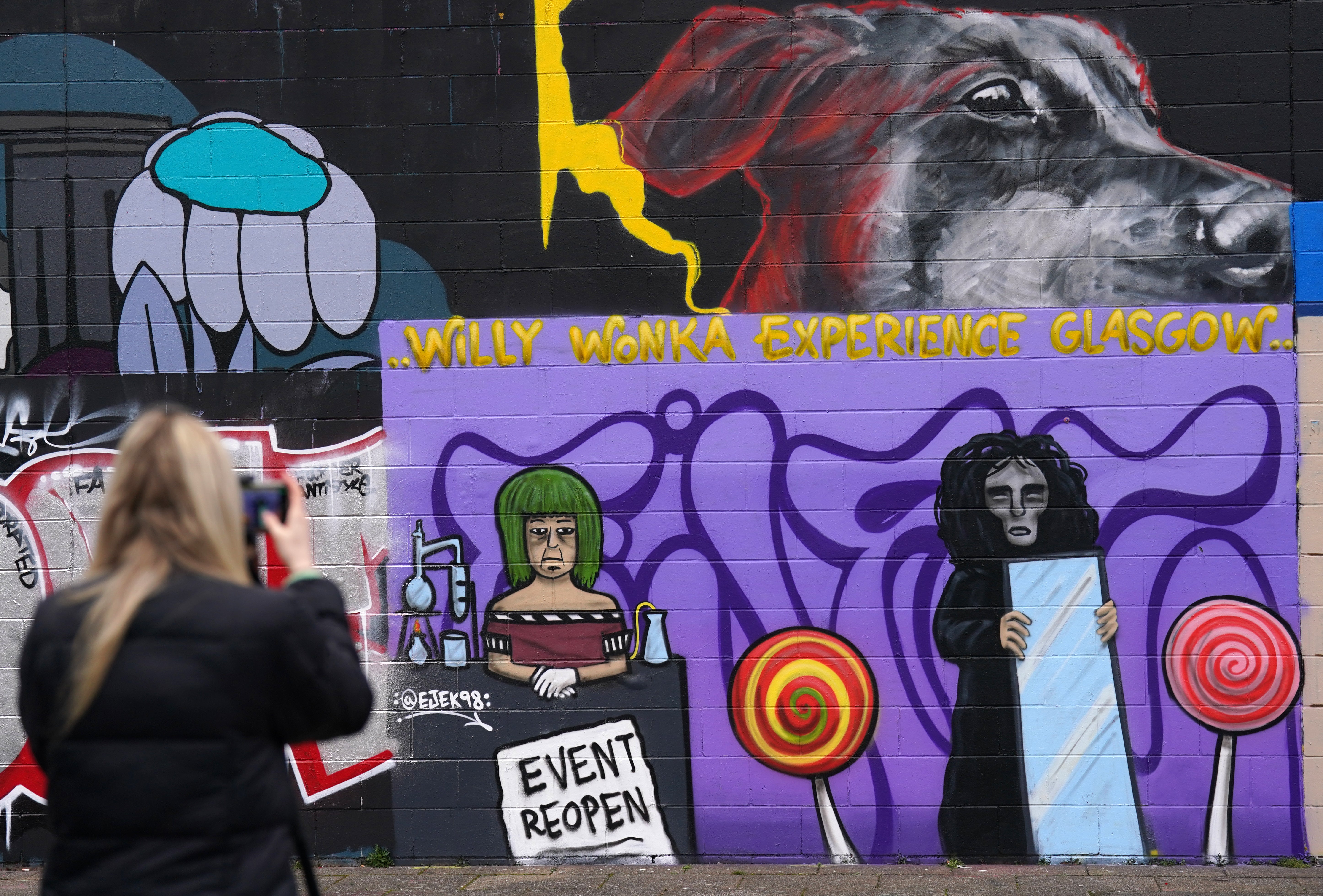 A mural by artist Ejek on Clyde Street, Glasgow, which pays tribute to the disastrous Willy Wonka Experience