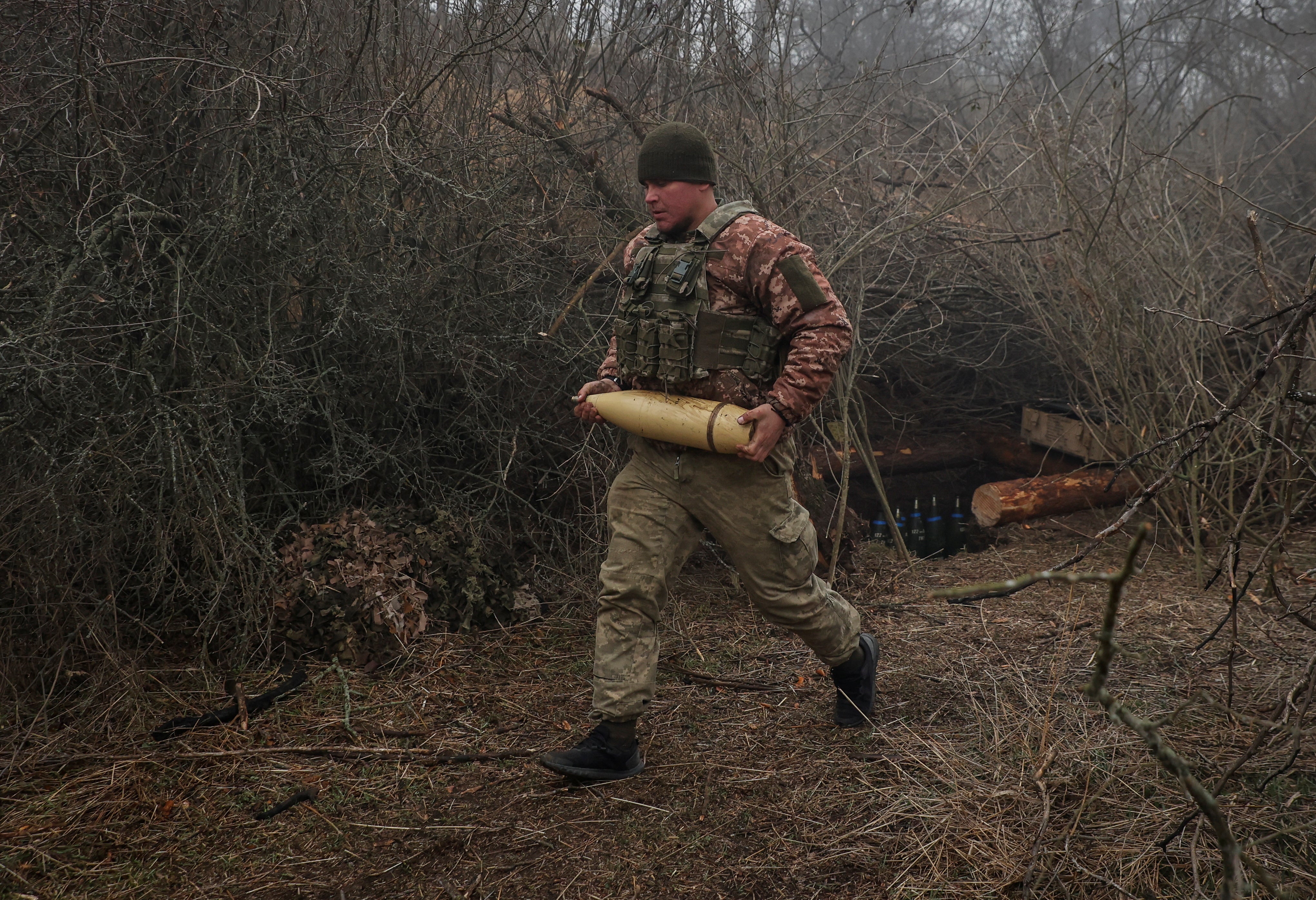 The fighting has left many near the frontlines along and with no help