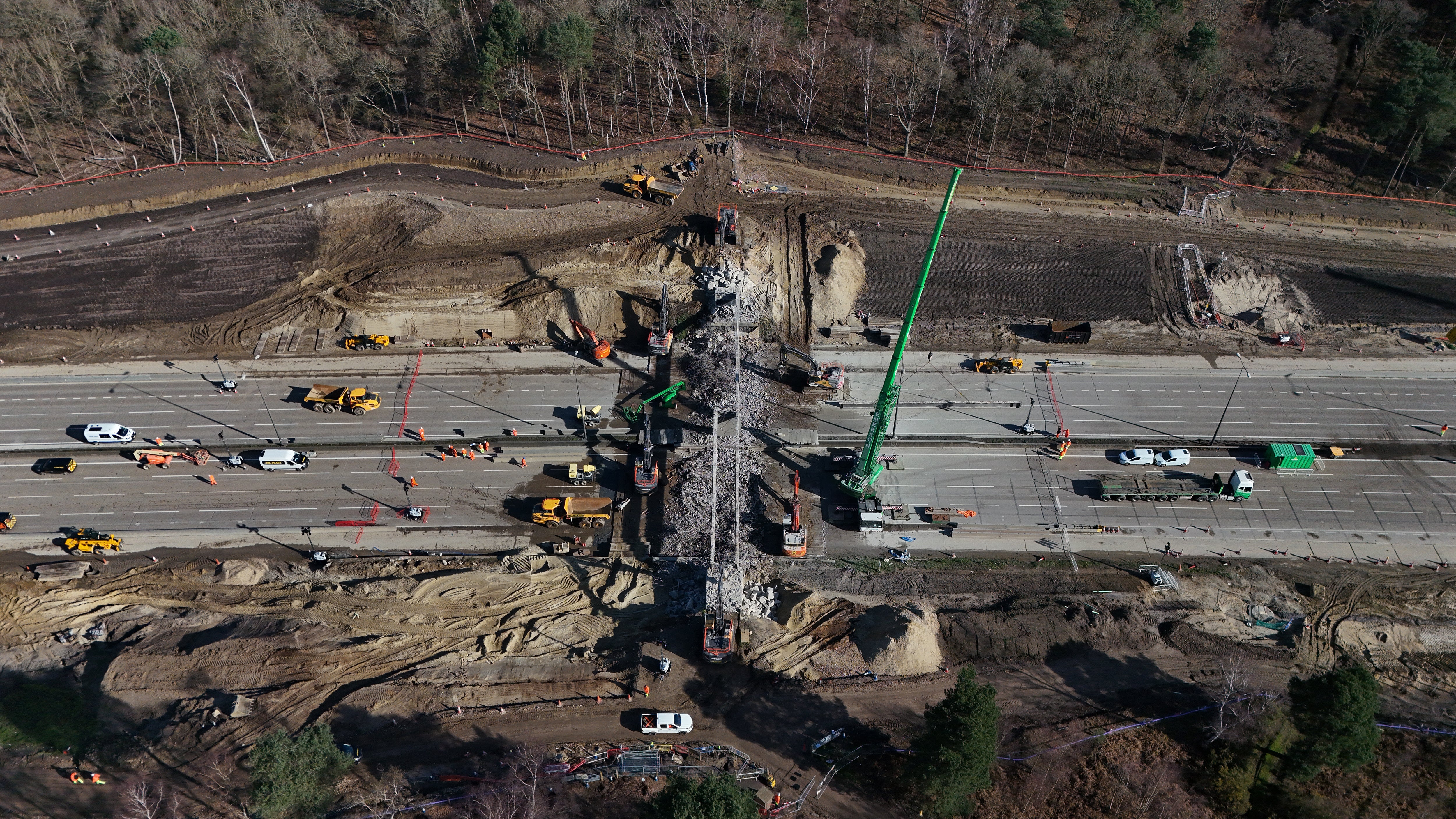 Work is taking place on the section of the M25 between Junctions 10 and 11