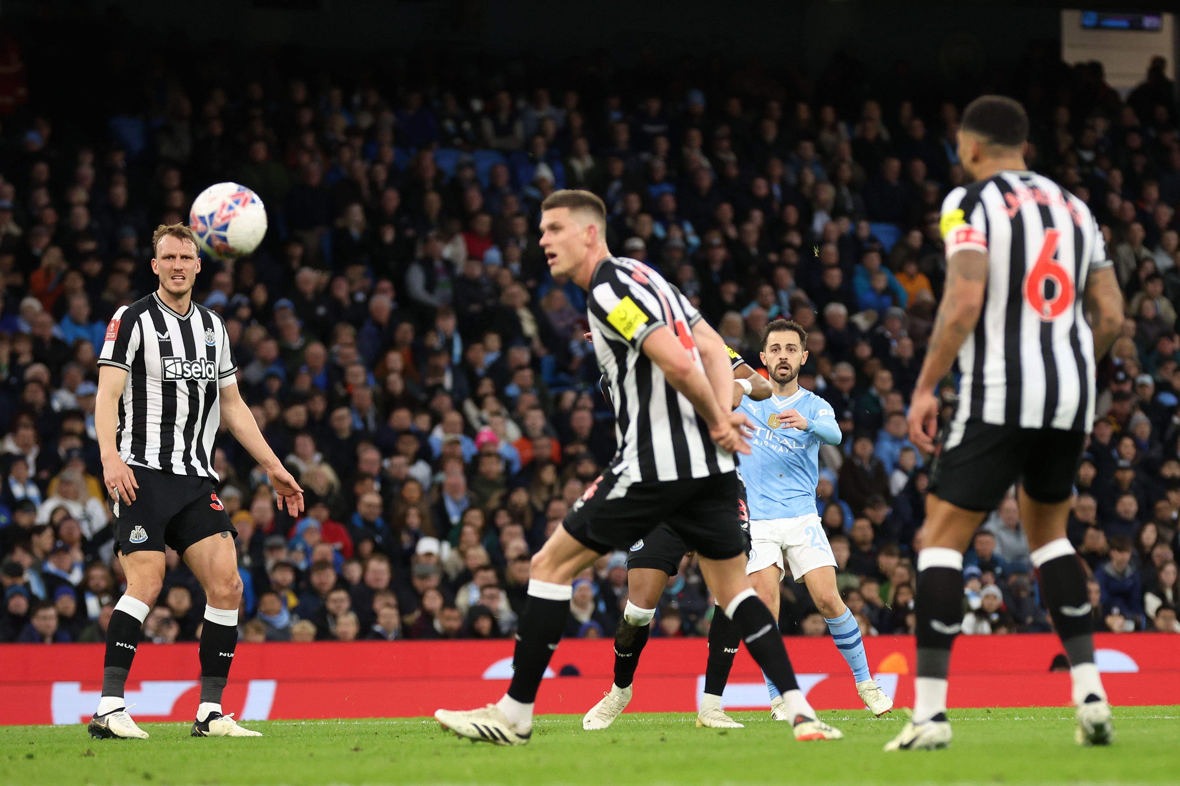 Bernardo Silva scores his team's second goal