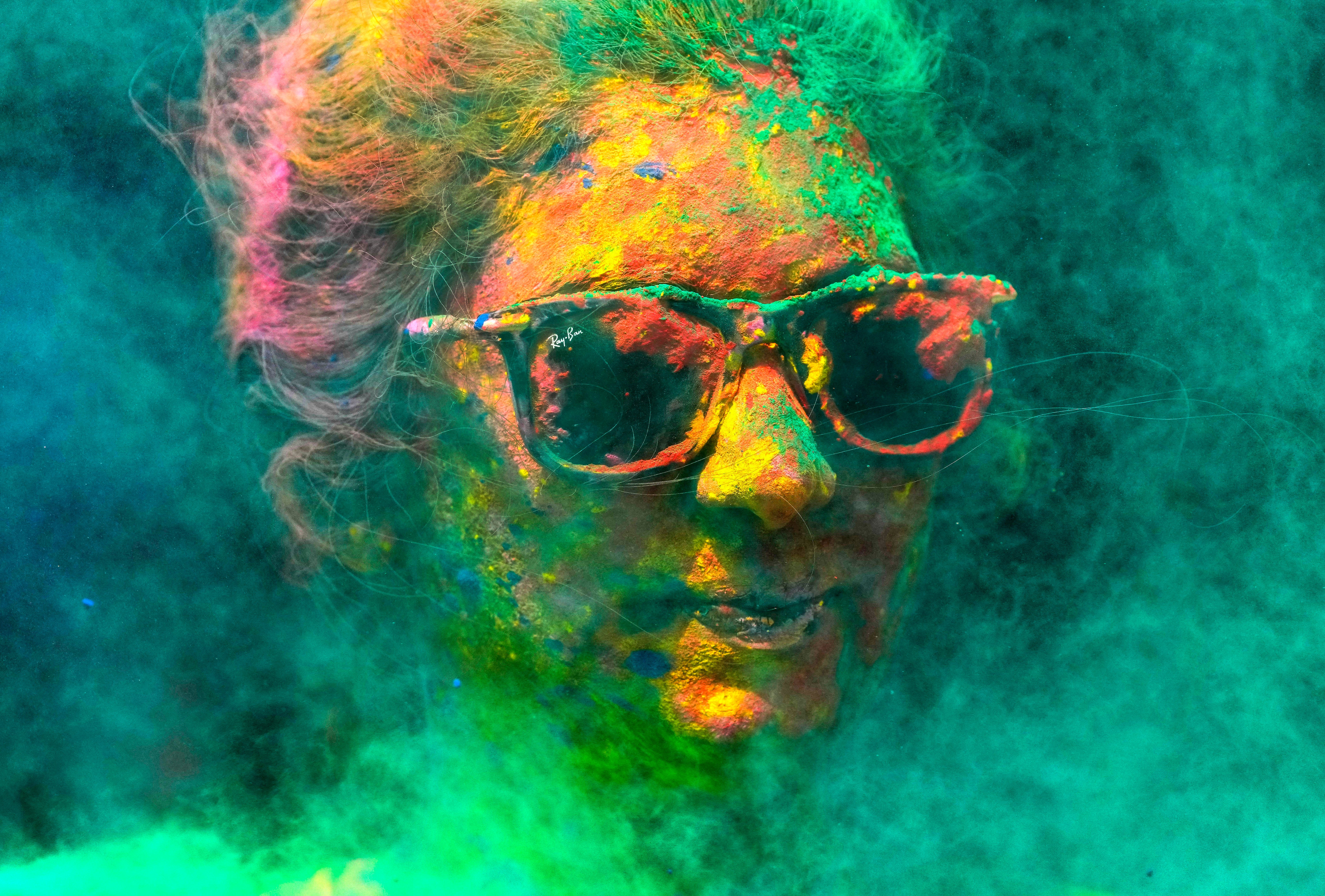 Holi Explainer