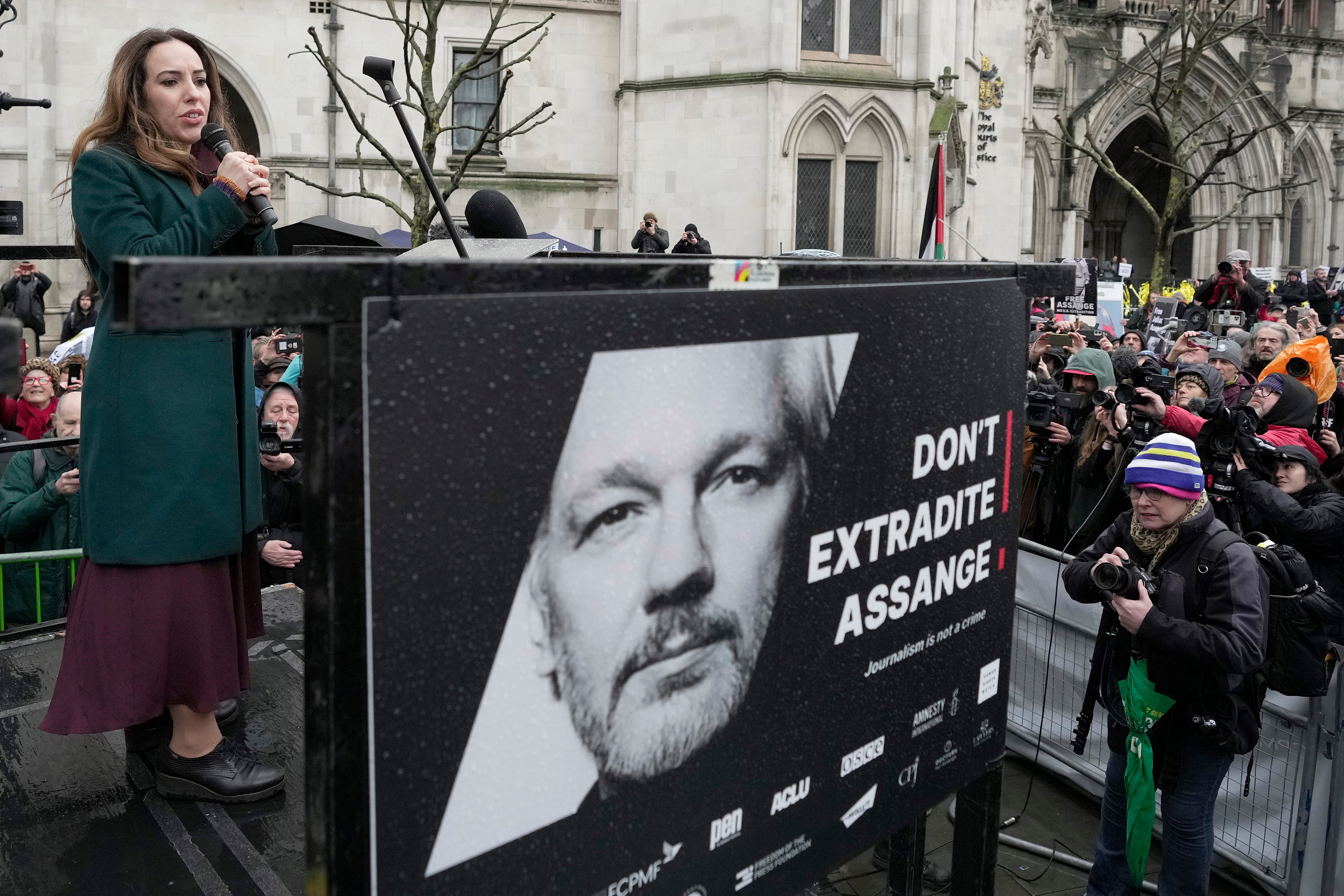 Britain Assange