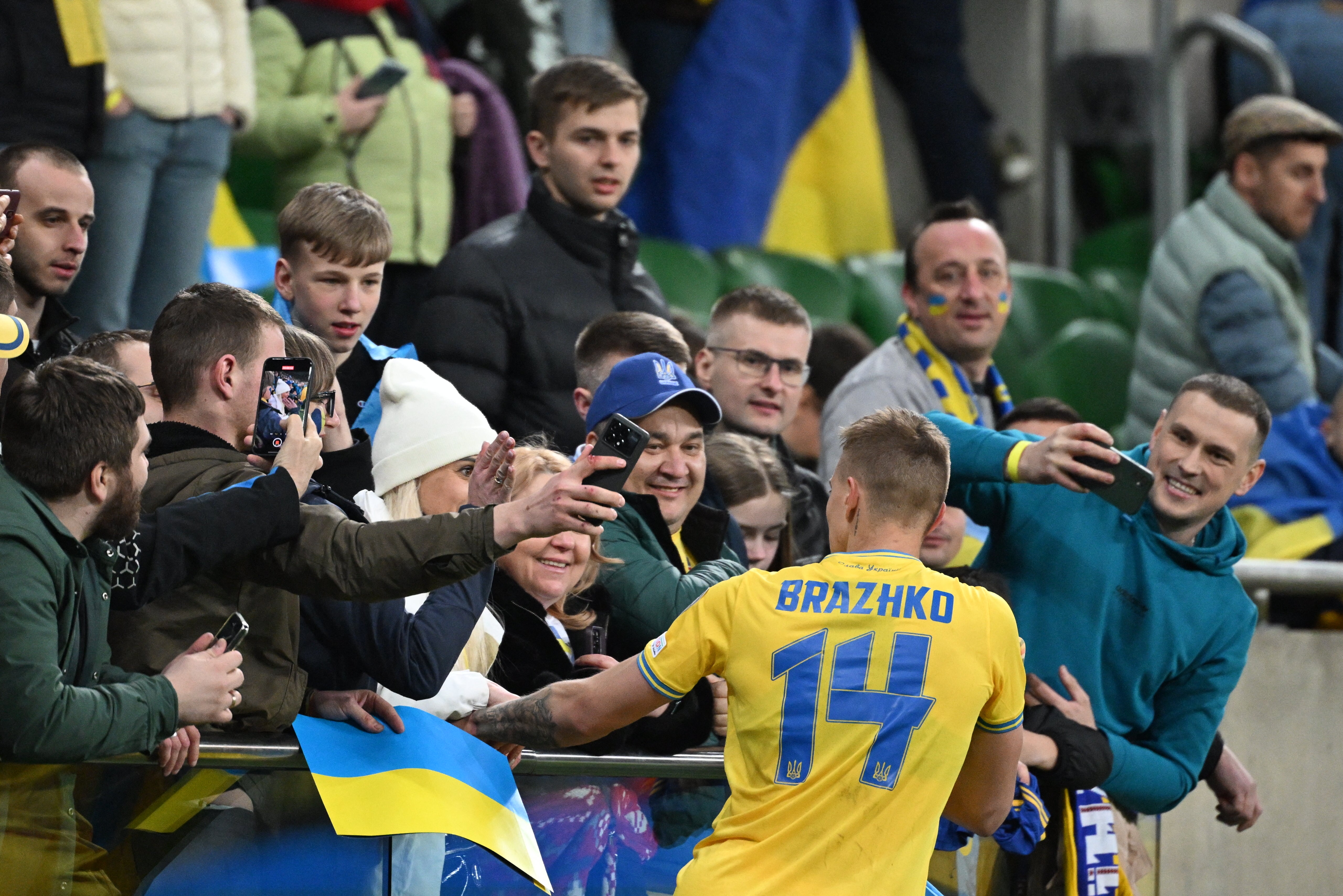 Ukraine fans celebrate