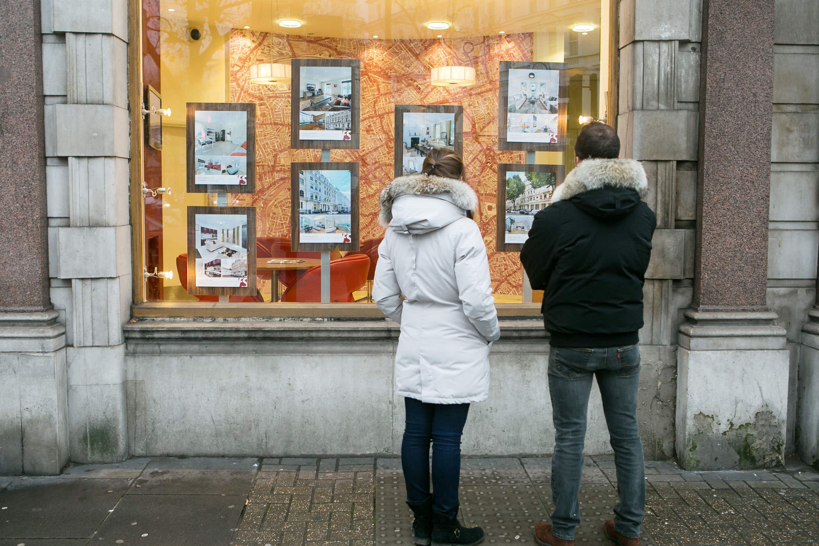 House sellers are on average taking £10,000 off their original asking price to achieve a sale, according to Zoopla (Daniel Leal-Olivas/PA)