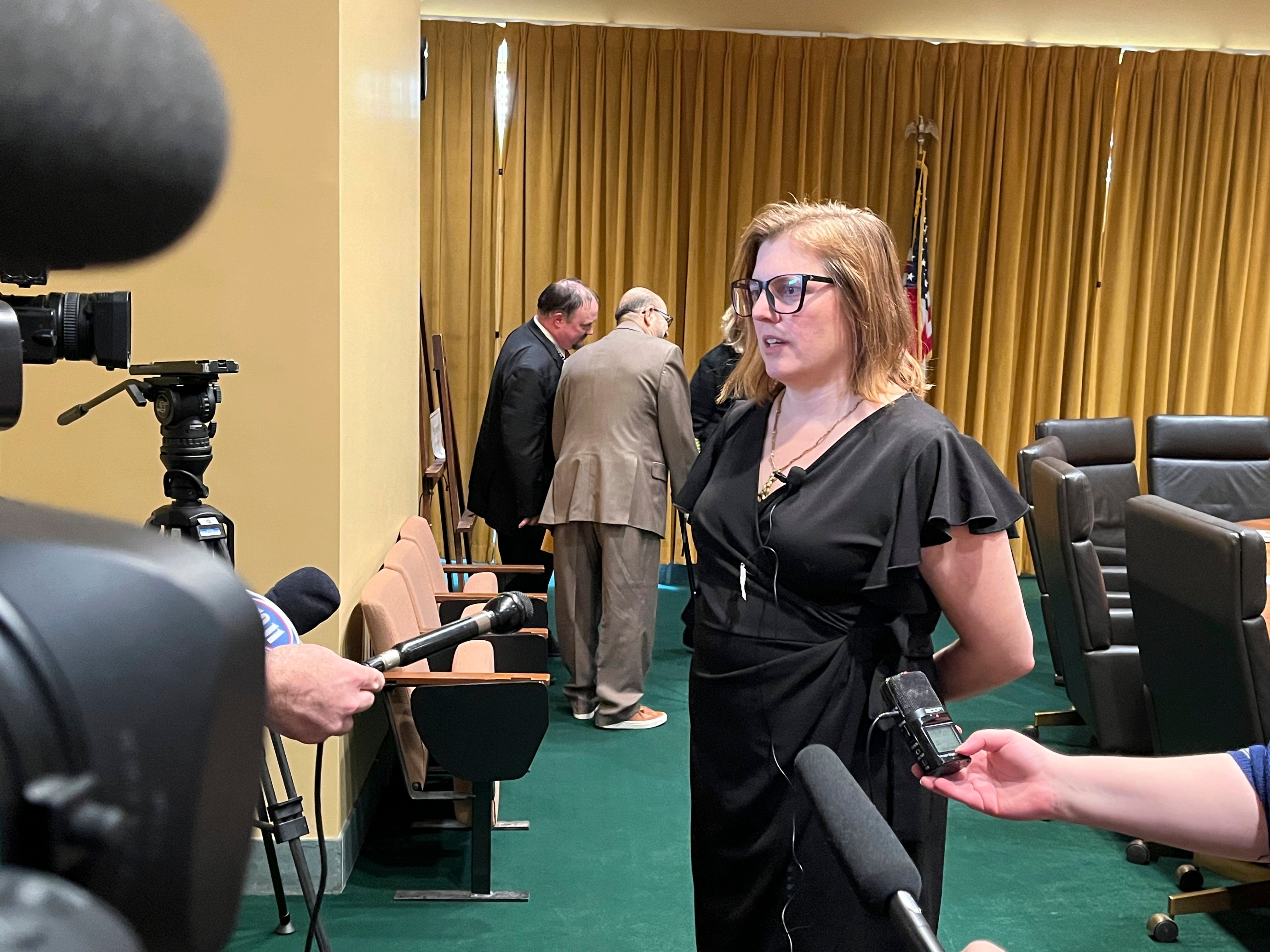 Nebraska Lawmaker Graphic Reading