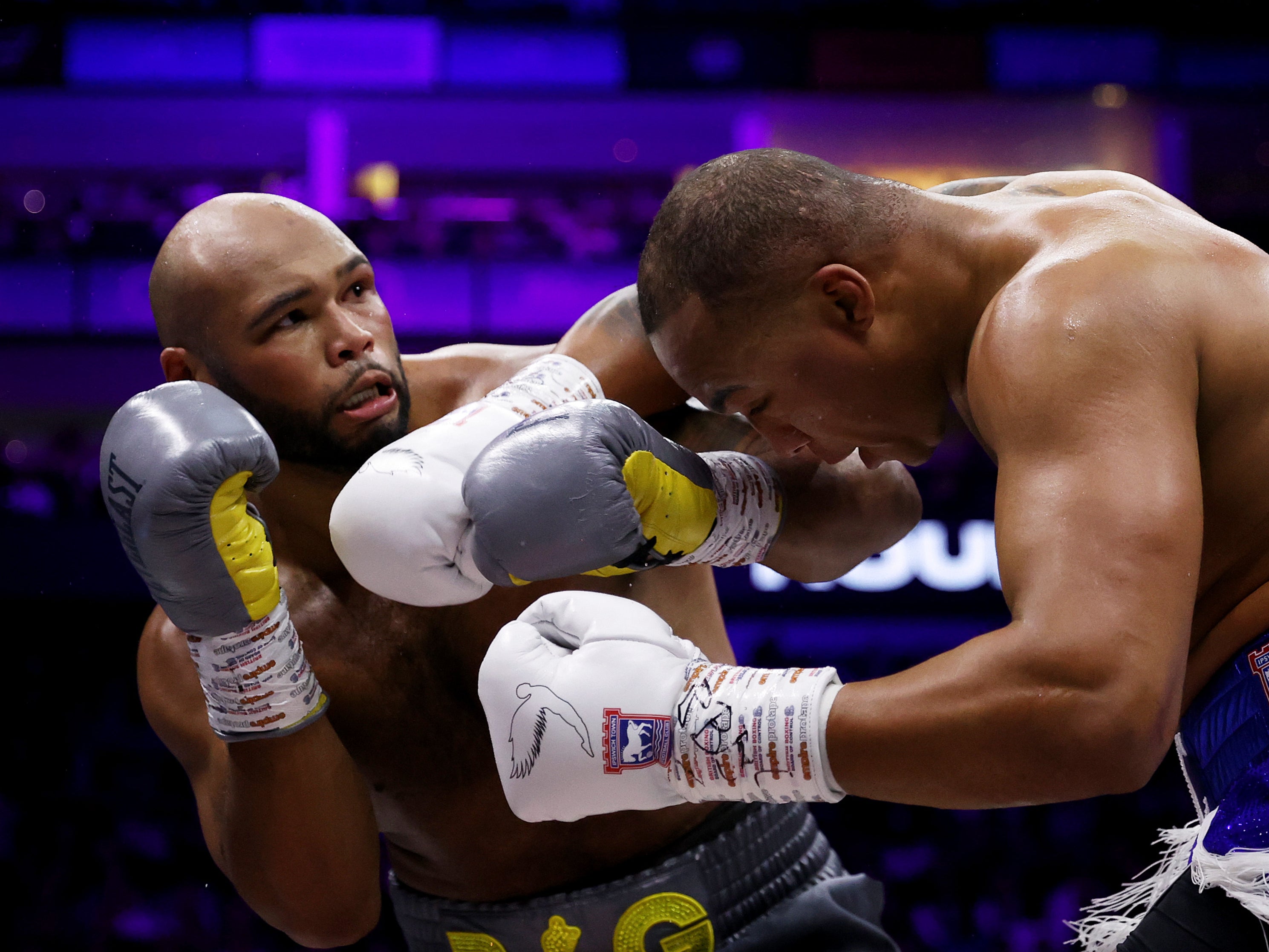 Wardley vs Clarke LIVE: Latest fight reaction, results and official scorecards after epic heavyweight battle