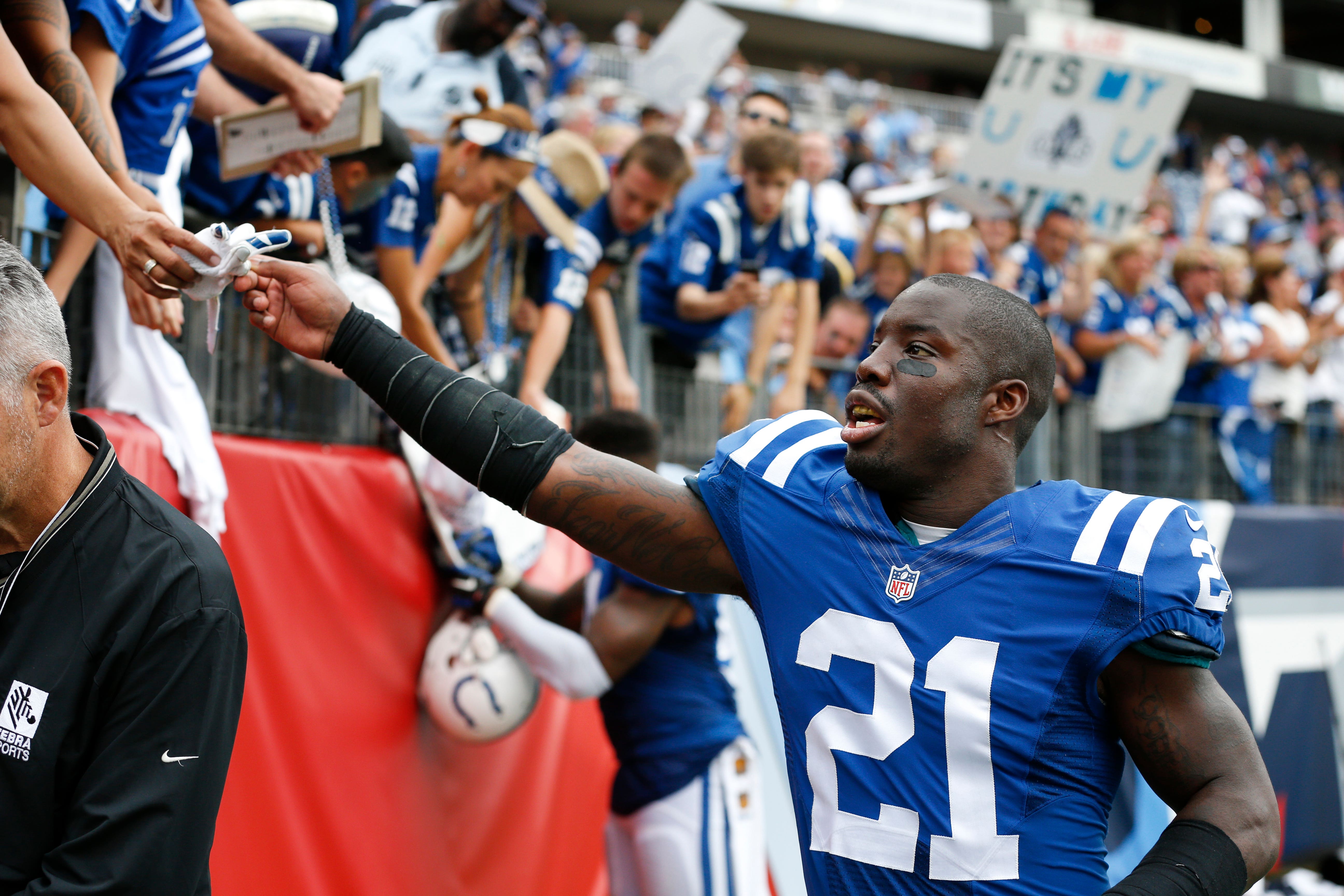 Vontae Davis has died aged 35 (Weston Kenney/AP)