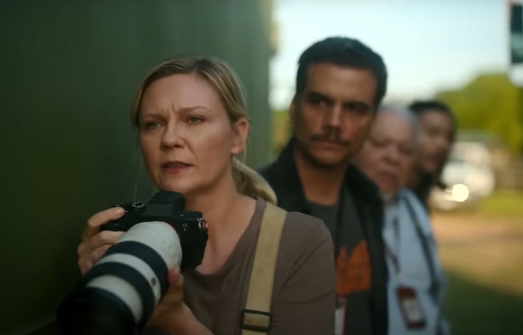 Kirsten Dunst stars as Lee in Civil War