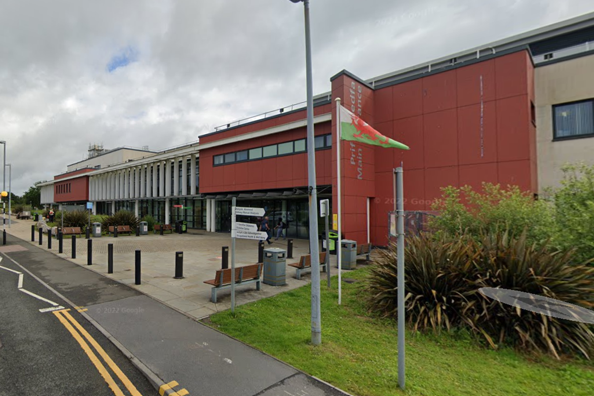 Murder investigation launched 35 years after man's death in hospital